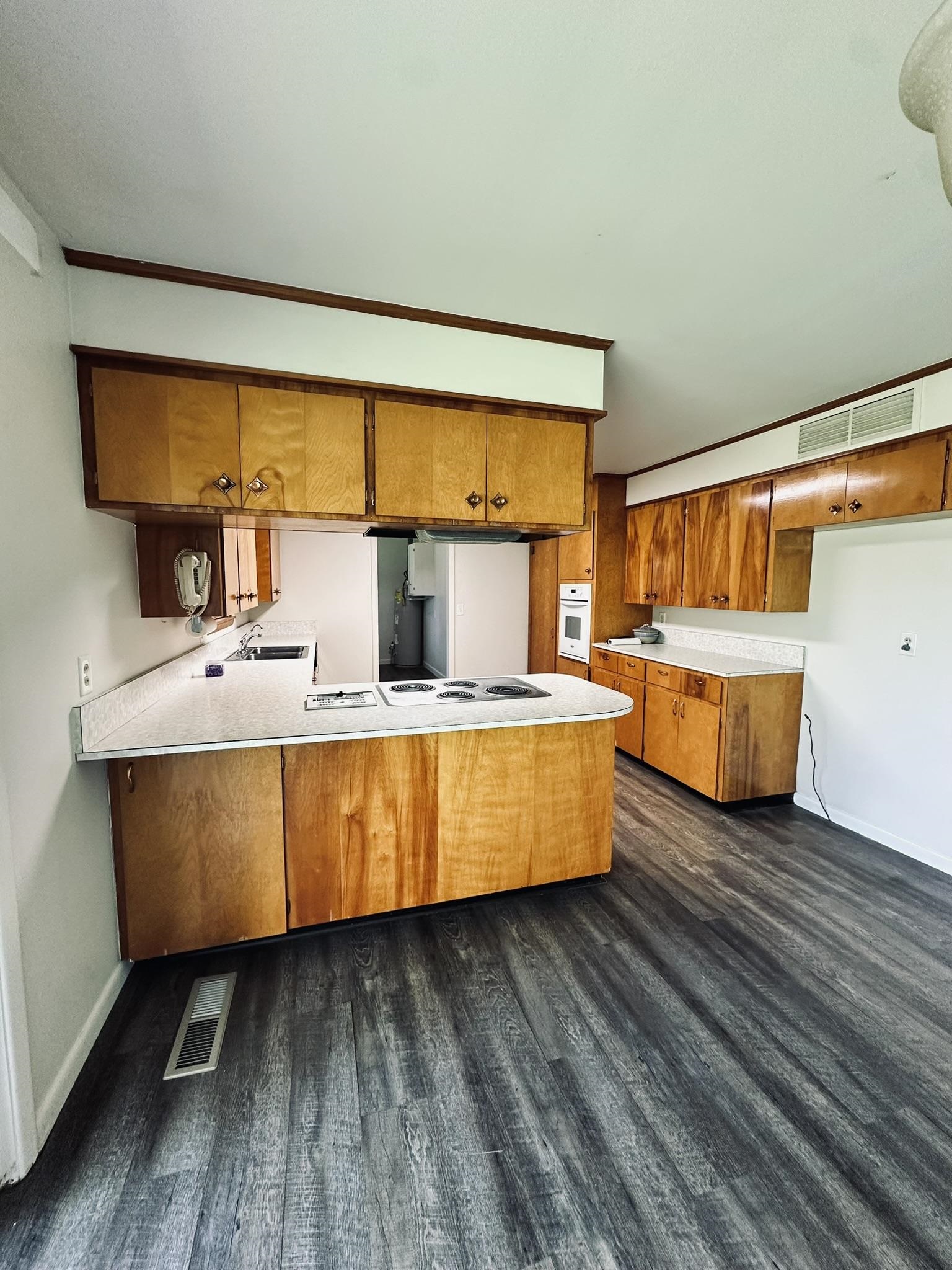 320  Church  Weiner, AR