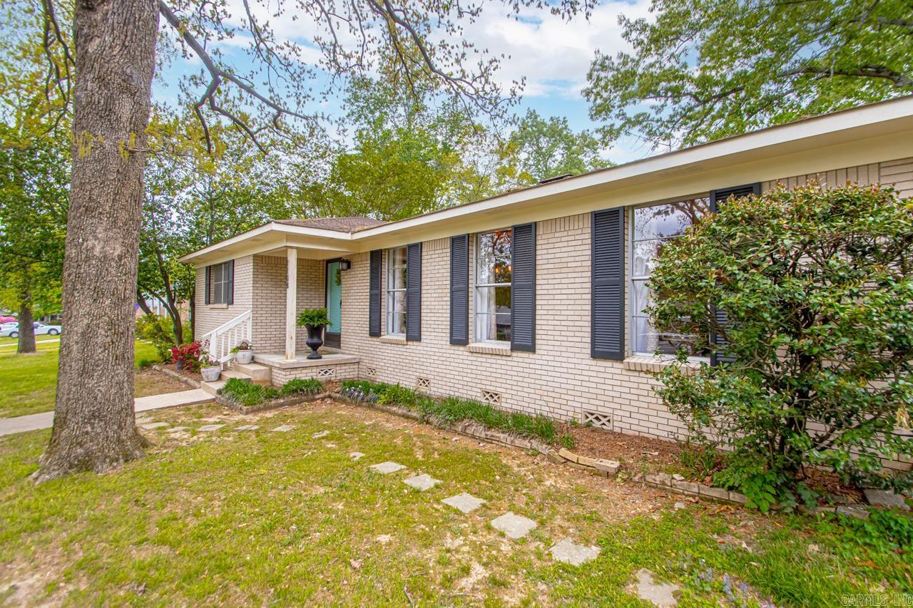 1104 Biscayne Drive Little Rock, AR 72227