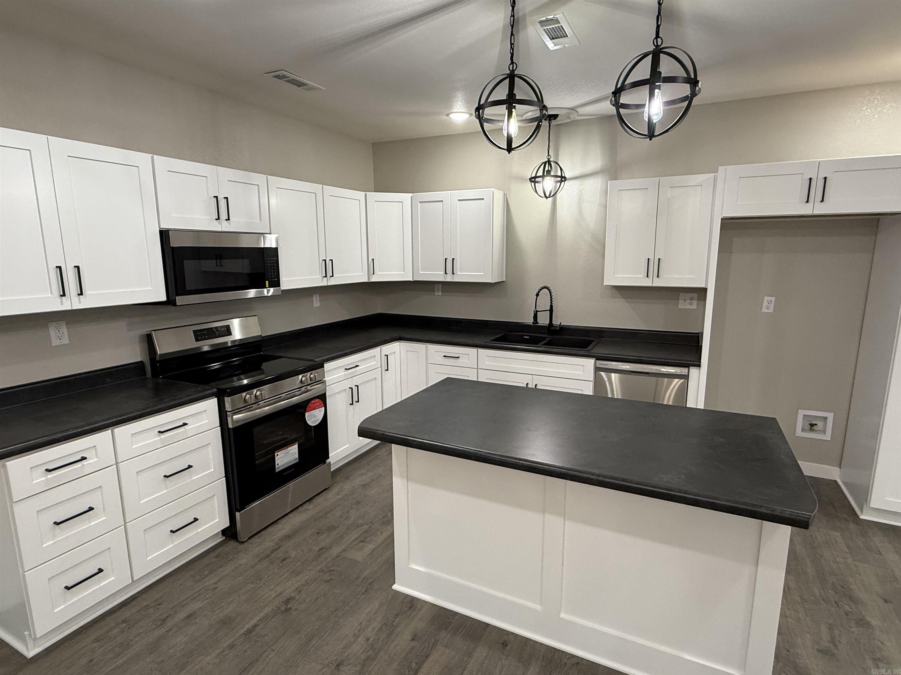 301  Gann  Monette, AR
