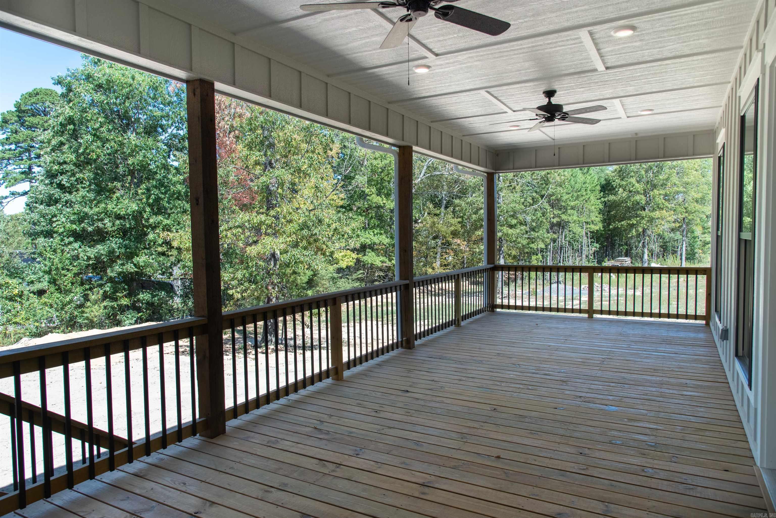 100  Laurie Dr  Mena, AR