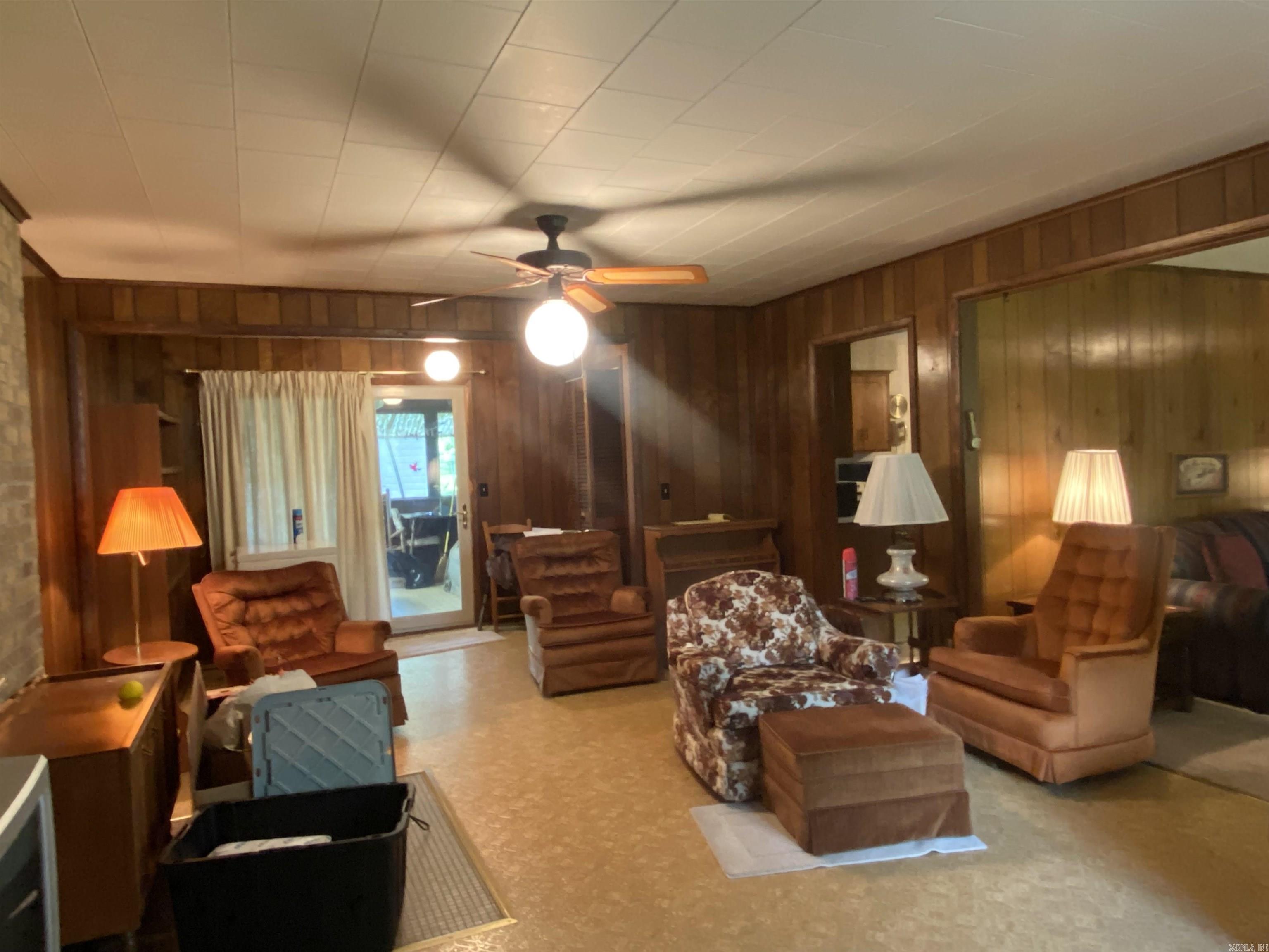 113 E Simpson  Mount Ida, AR
