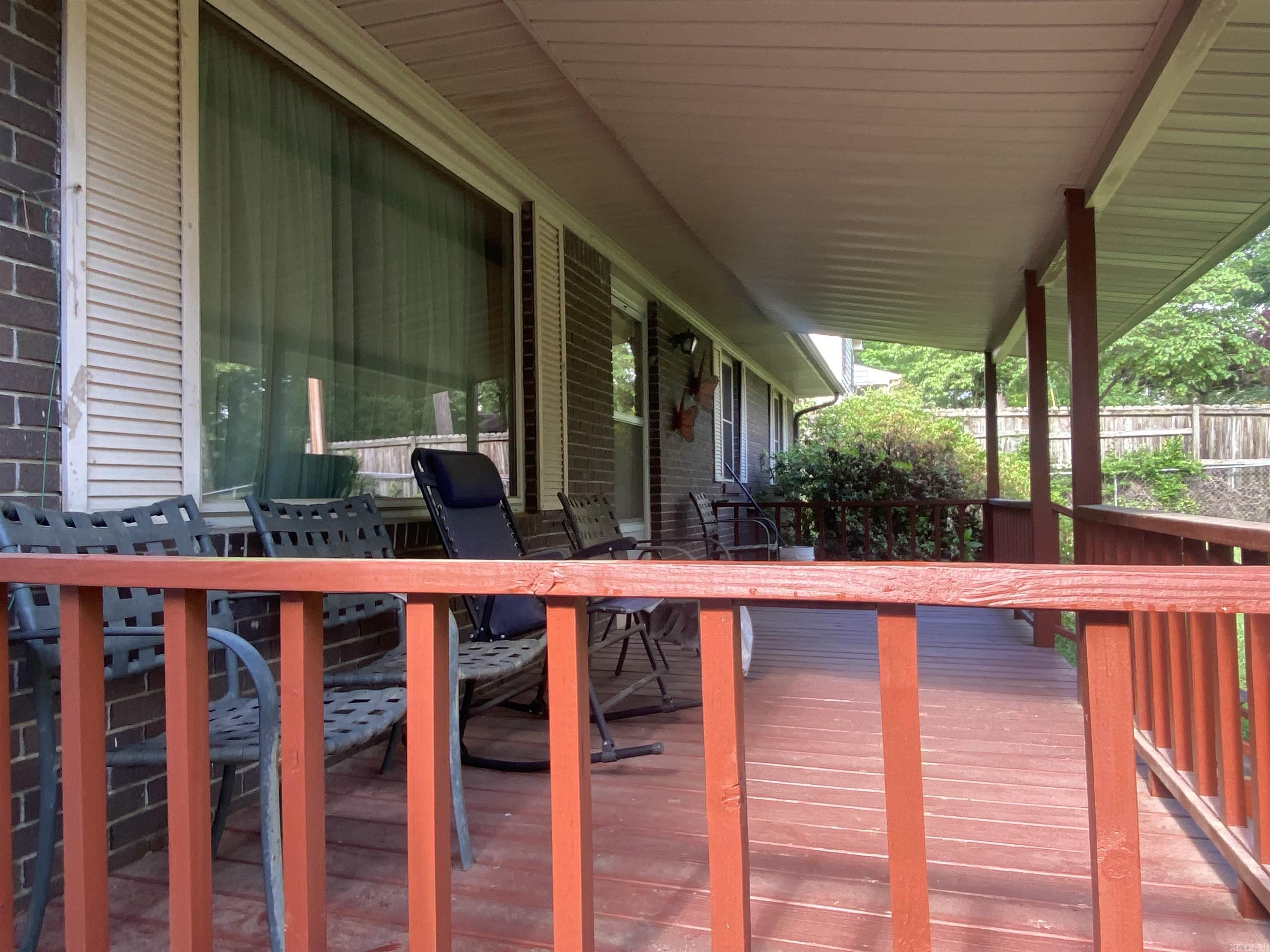 113 E Simpson  Mount Ida, AR