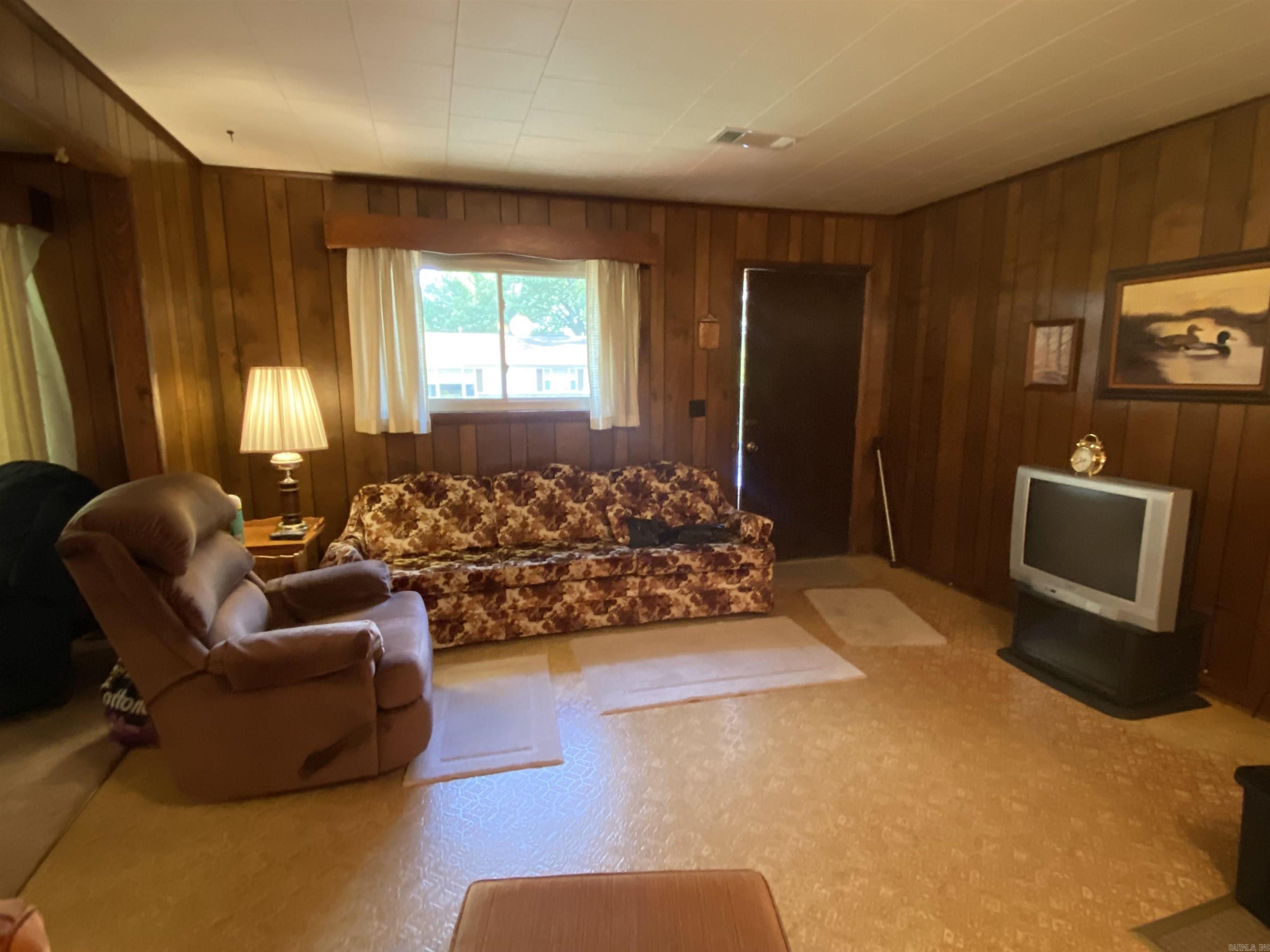 113 E Simpson  Mount Ida, AR