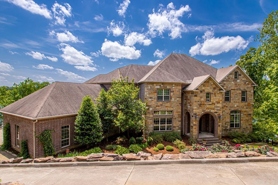 10  Lakewood Park Drive  North Little Rock, AR
