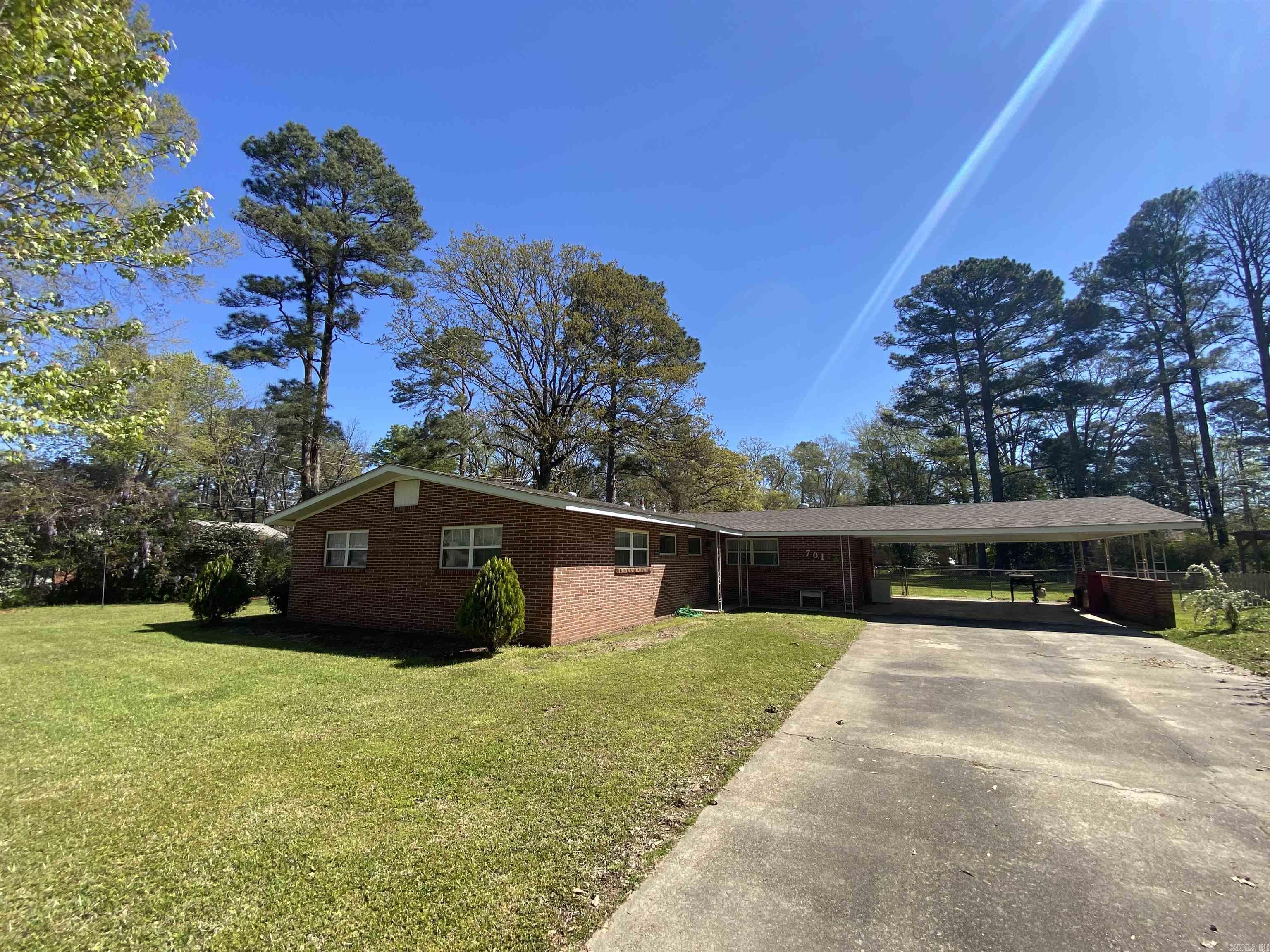 701  Walnut St  Crossett, AR