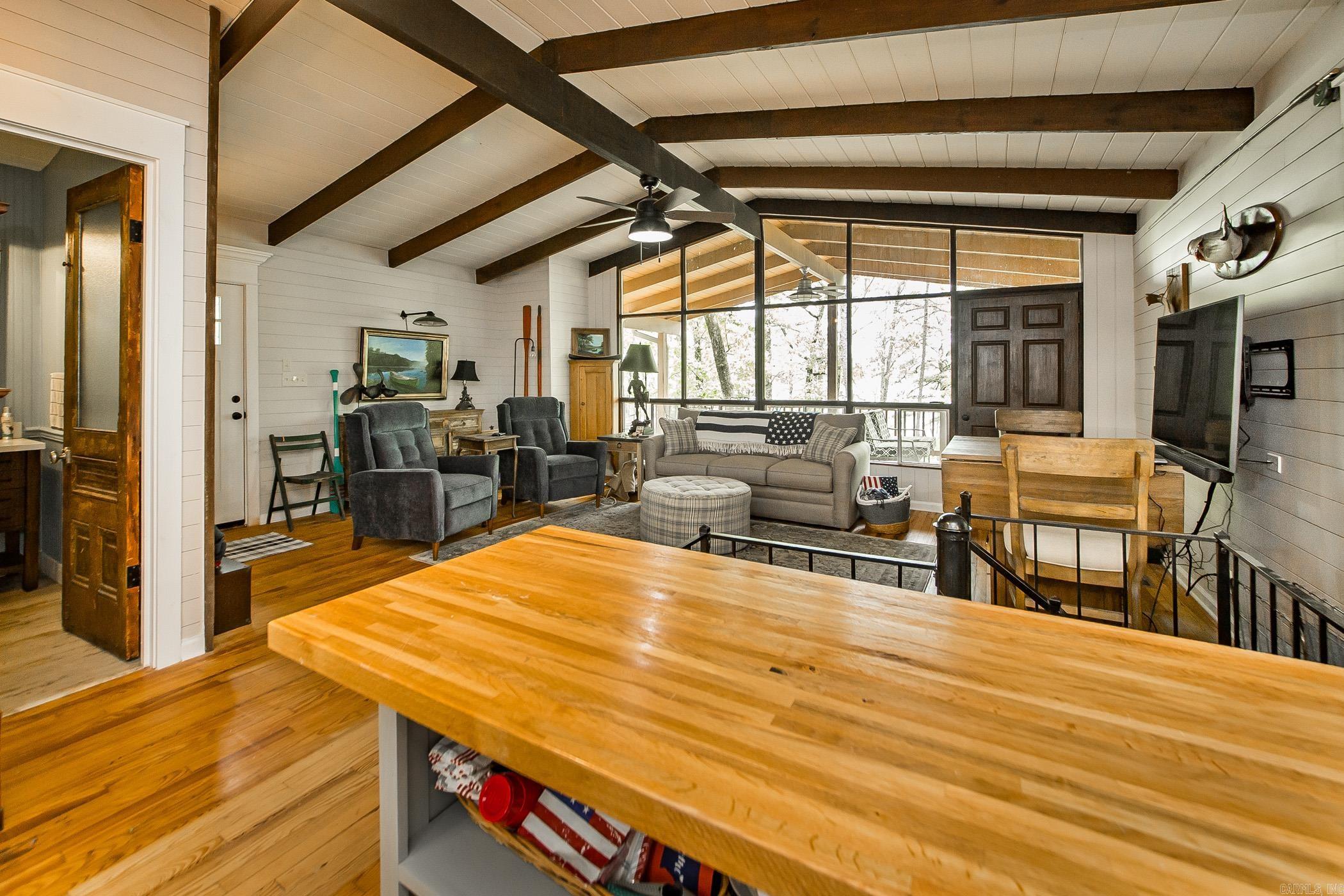 510  Potter Point  Higden, AR