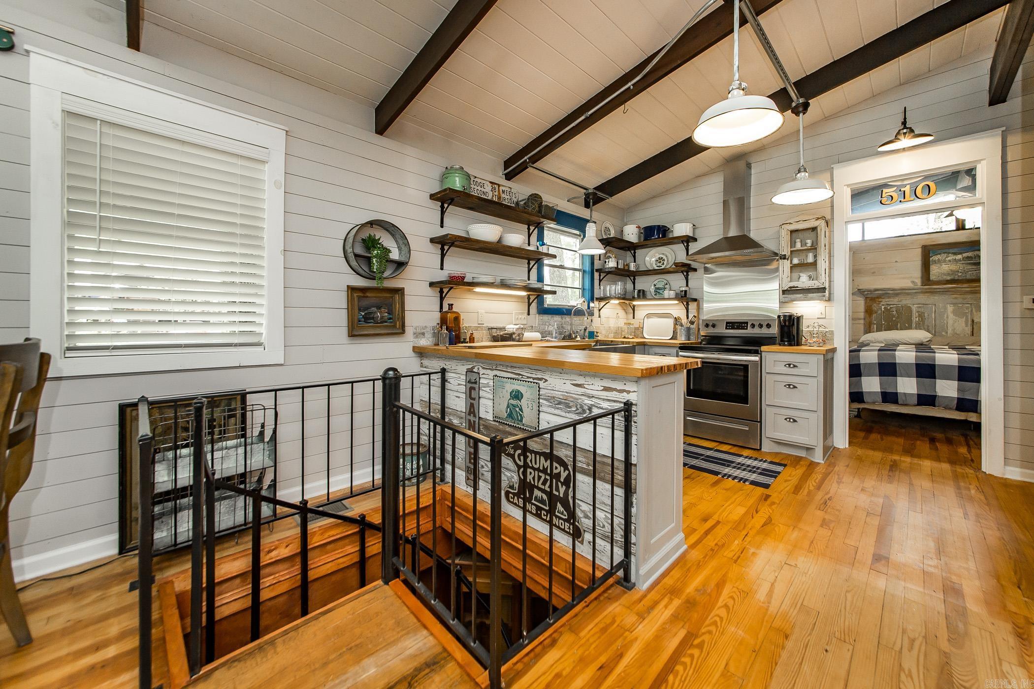 510  Potter Point  Higden, AR