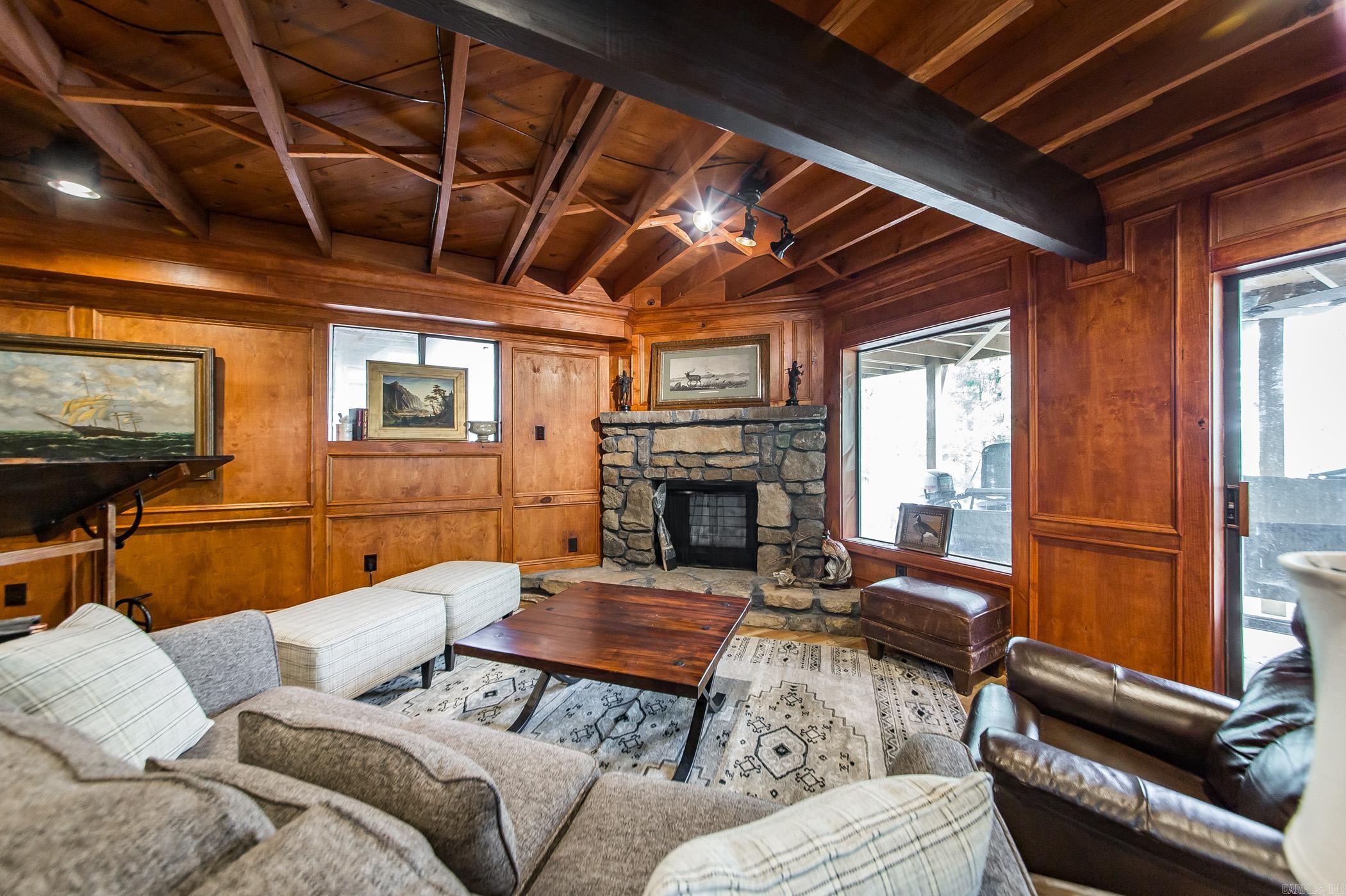 510  Potter Point  Higden, AR