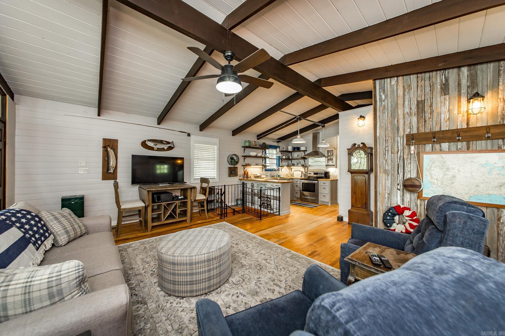 510  Potter Point  Higden, AR