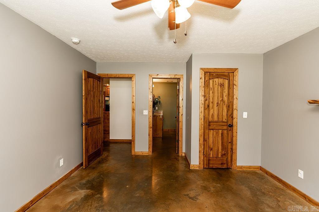 8505  Holly Mountain Rd  Clinton, AR