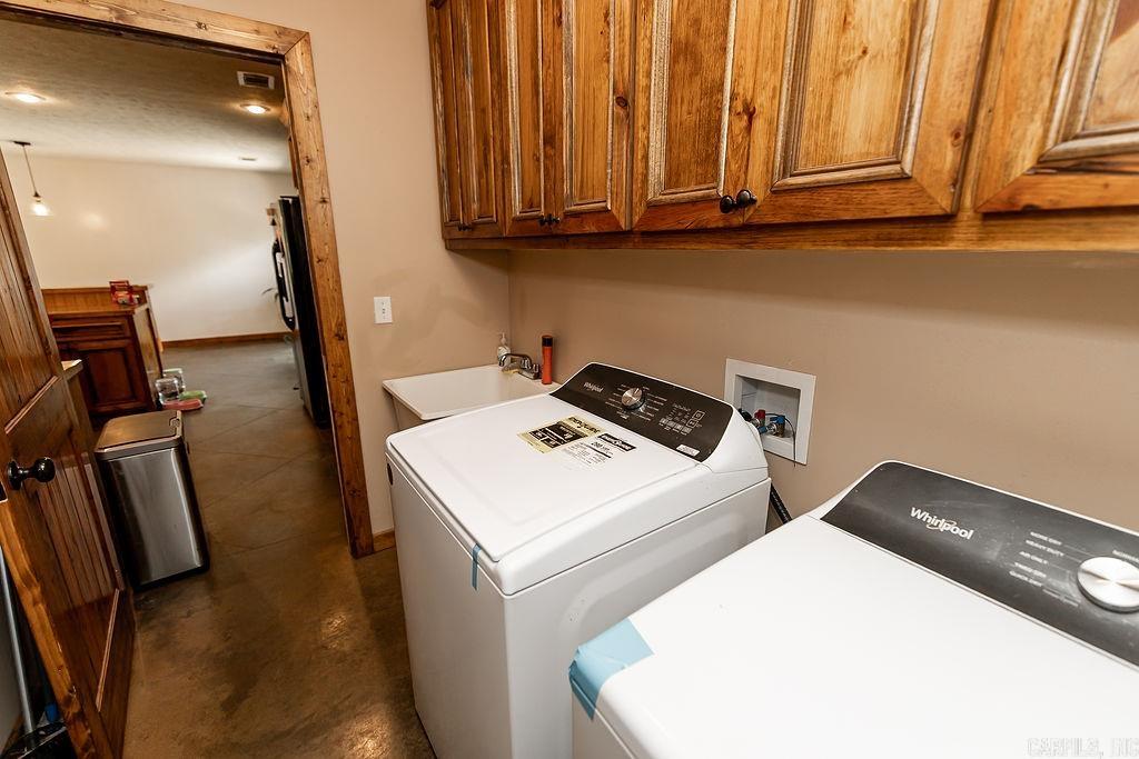8505  Holly Mountain Rd  Clinton, AR