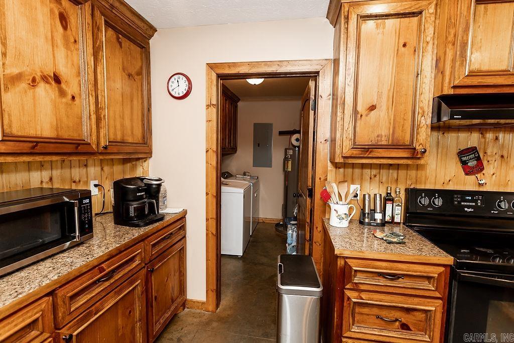 8505  Holly Mountain Rd  Clinton, AR