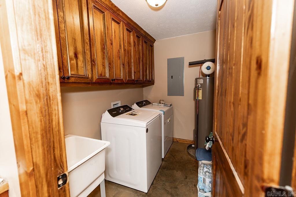8505  Holly Mountain Rd  Clinton, AR