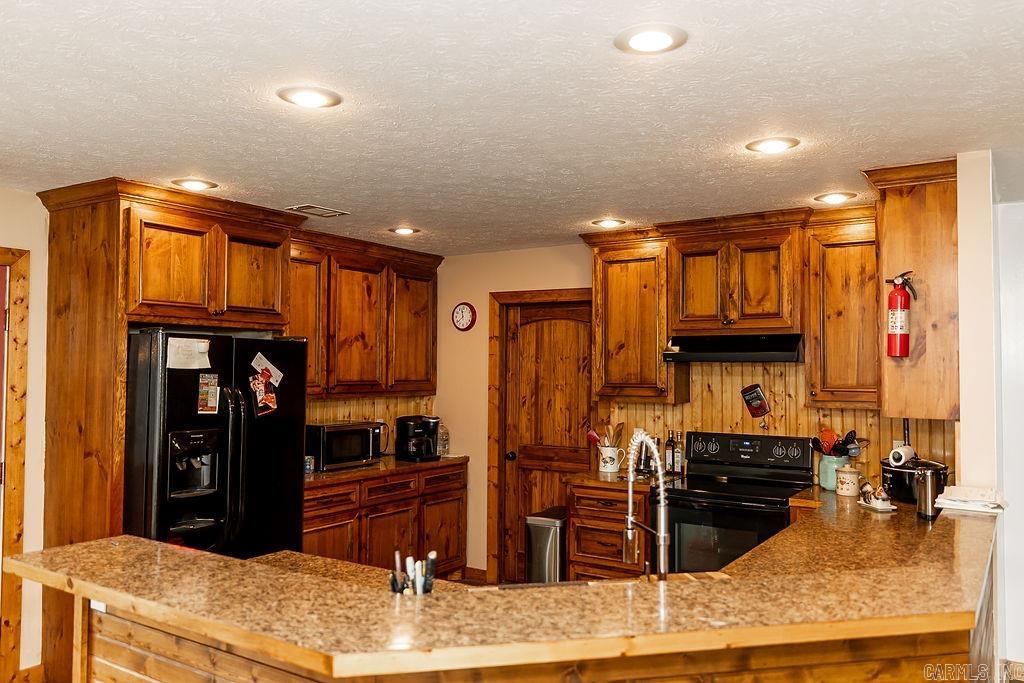 8505  Holly Mountain Rd  Clinton, AR