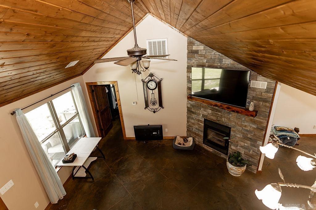 8505  Holly Mountain Rd  Clinton, AR