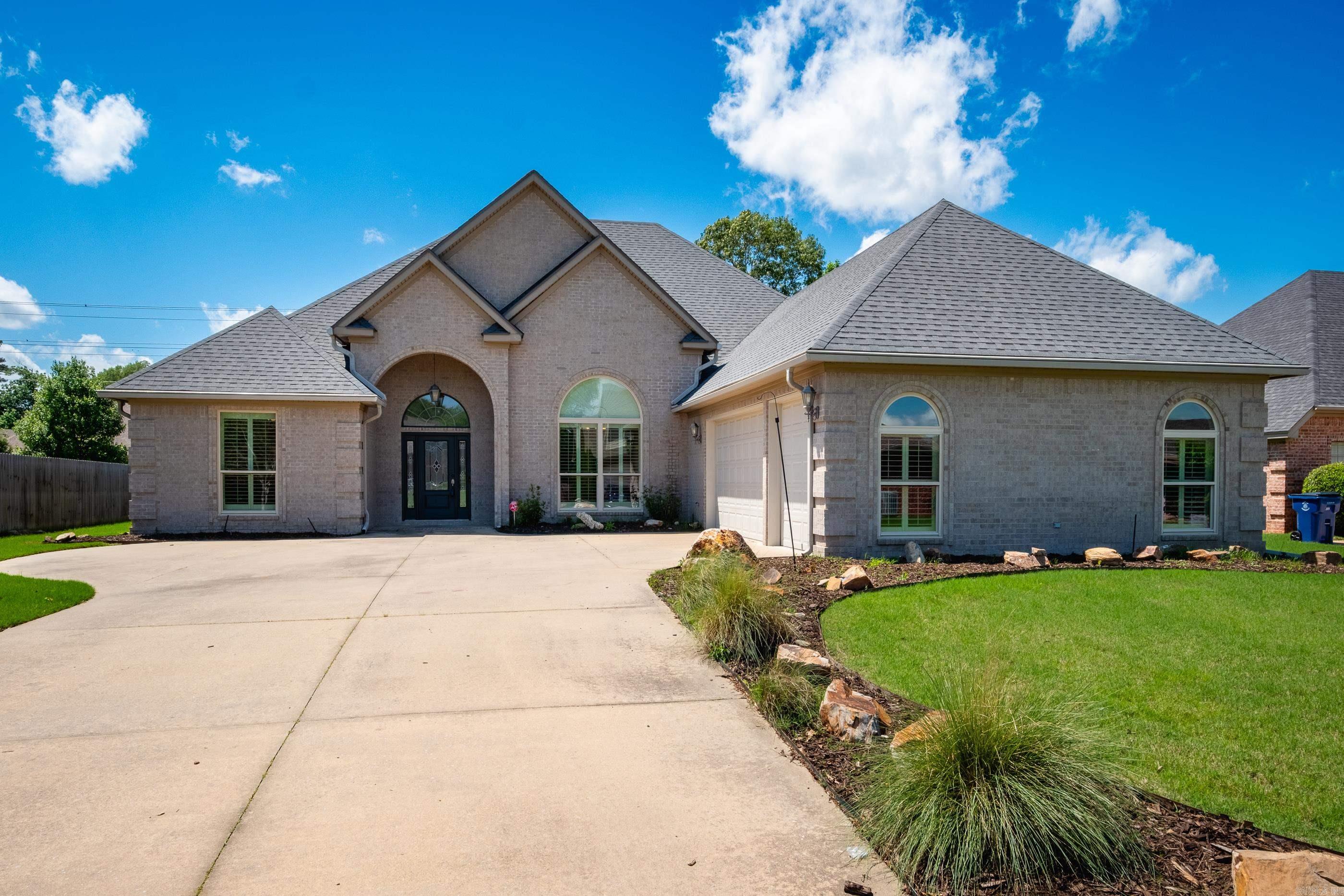 107  Bouriese Circle  Maumelle, AR