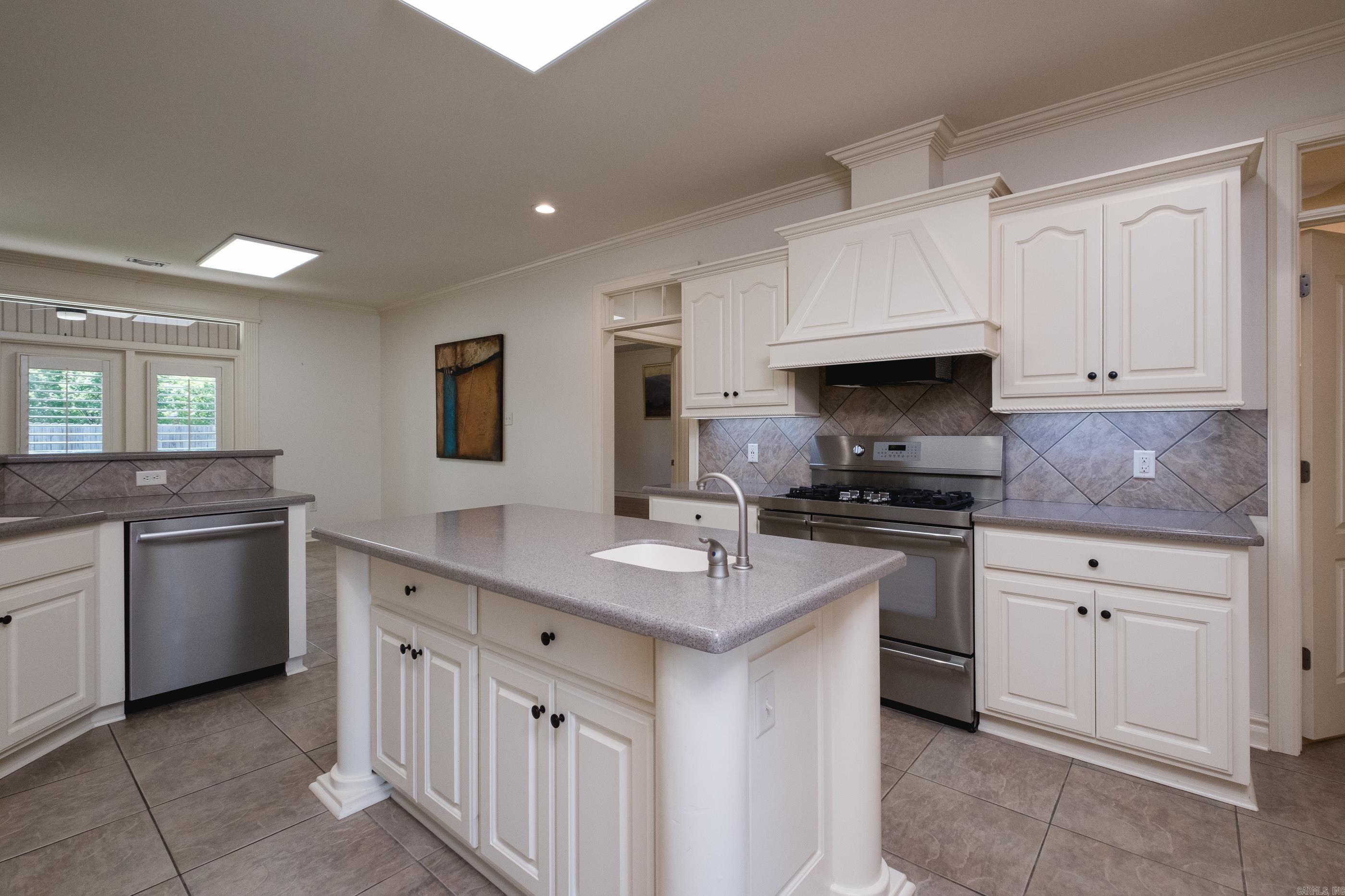 107  Bouriese Circle  Maumelle, AR