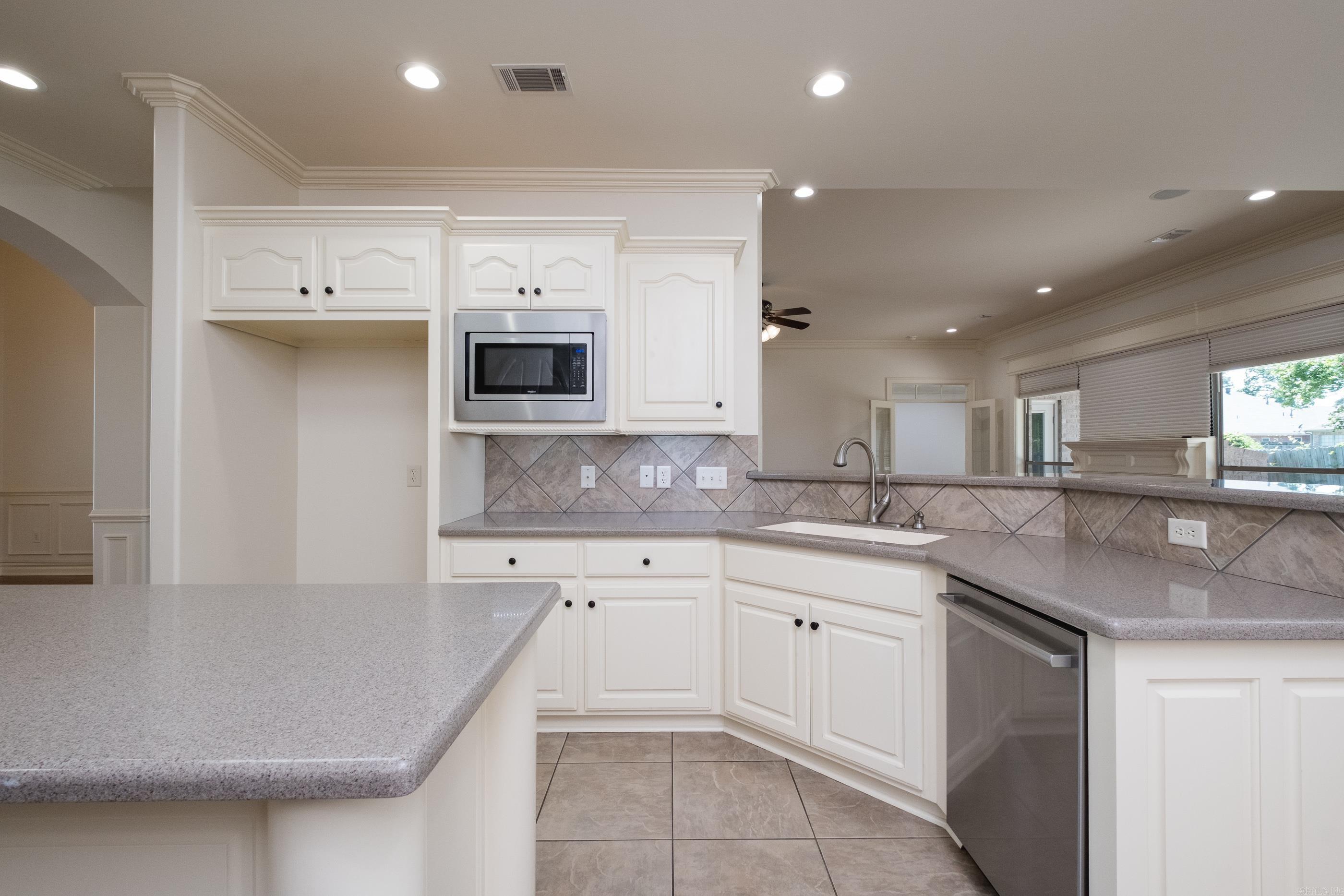 107  Bouriese Circle  Maumelle, AR