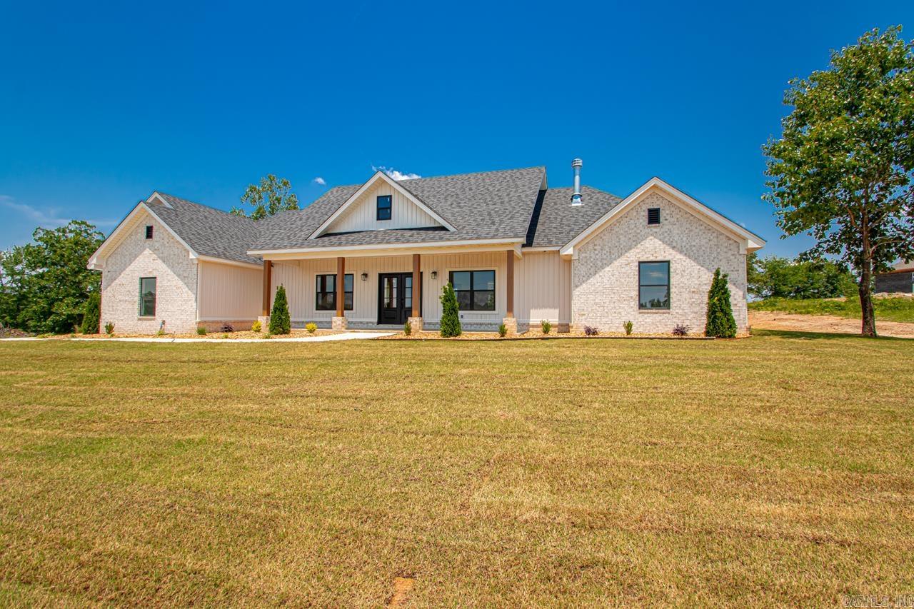 9064 Creek View  Bauxite, AR