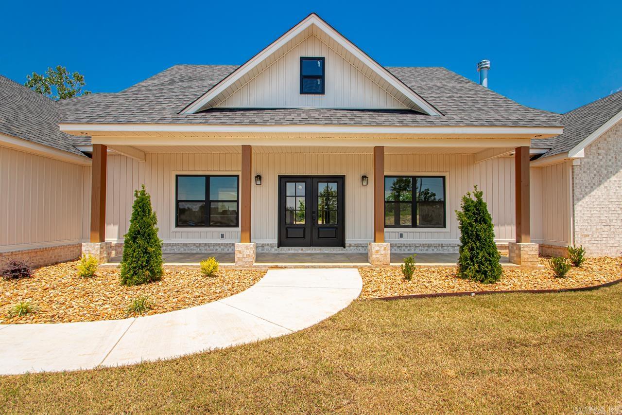 9064 Creek View  Bauxite, AR