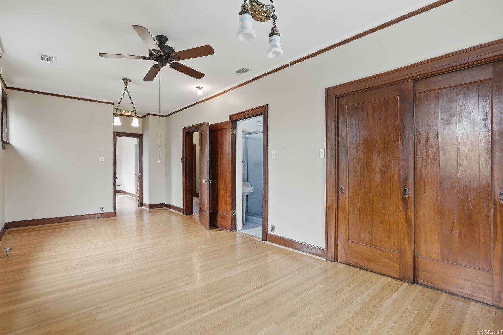 1867 S Battery Street Little Rock, AR 72202