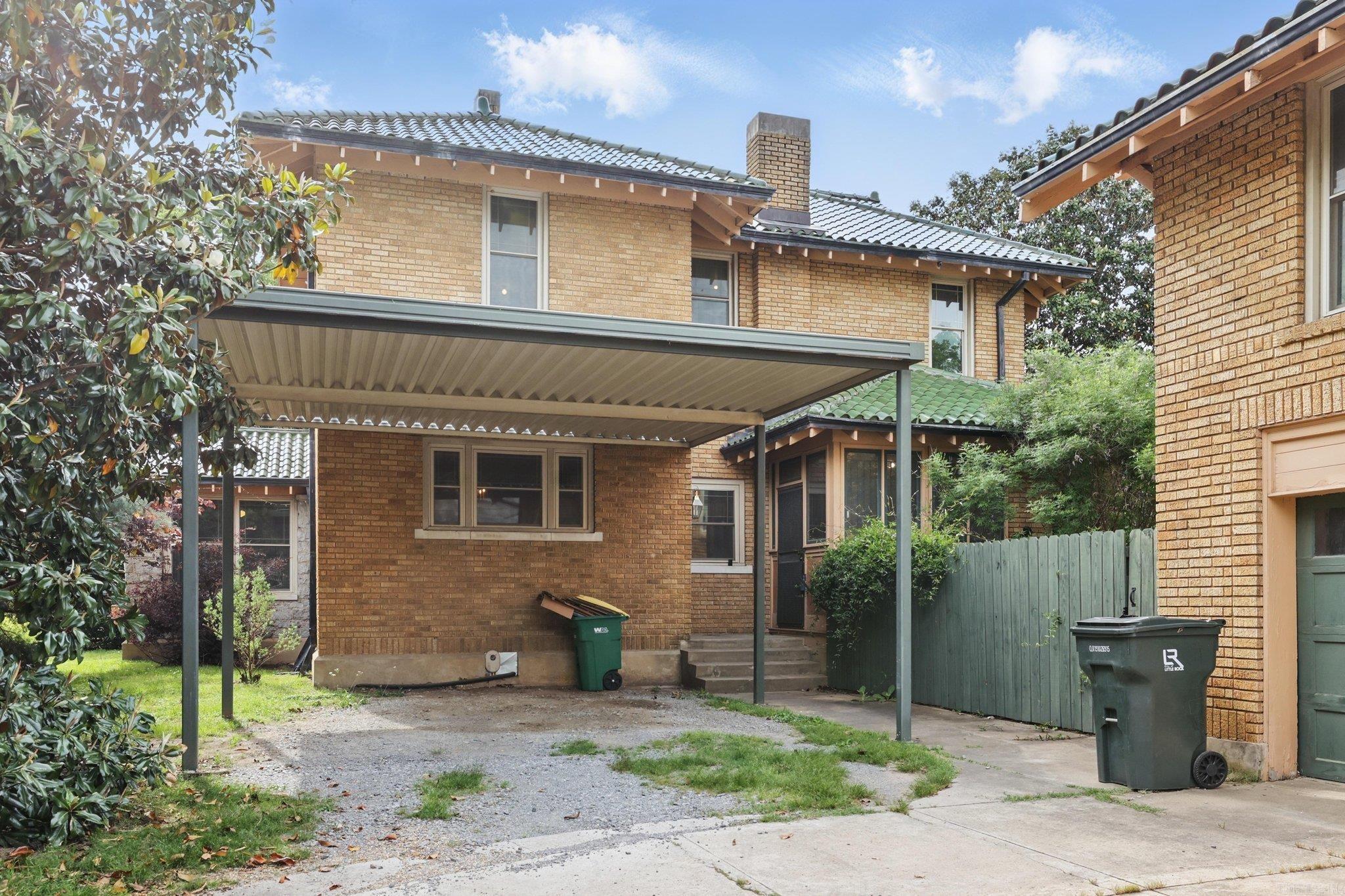 1867 S Battery Street Little Rock, AR 72202