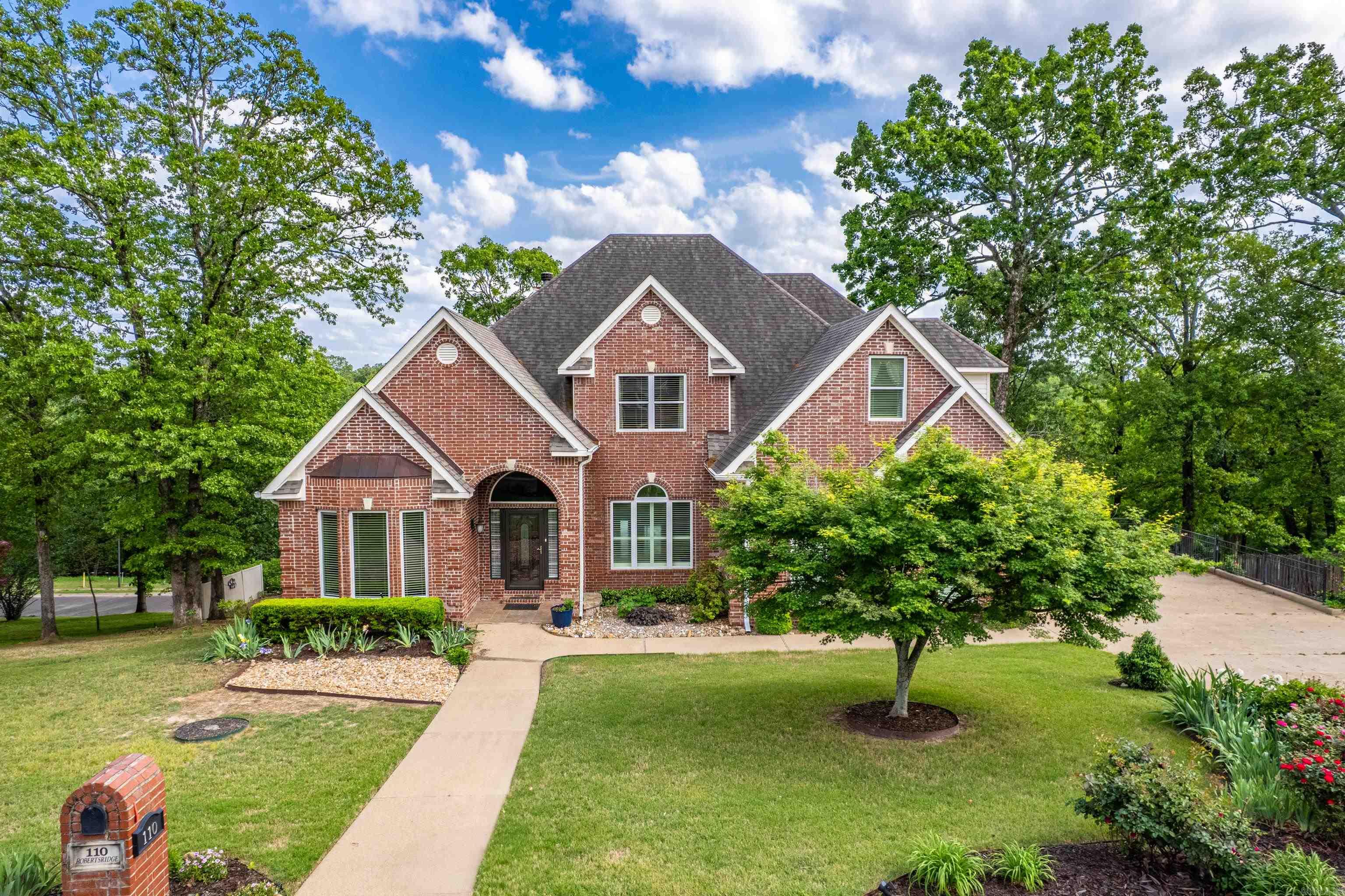 110  ROBERTSRIDGE  Hot Springs, AR