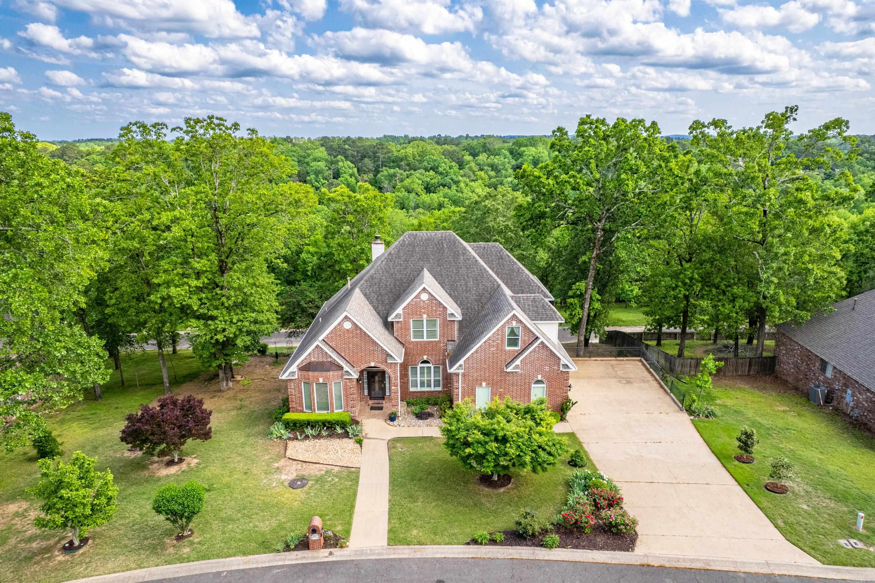 110  ROBERTSRIDGE  Hot Springs, AR