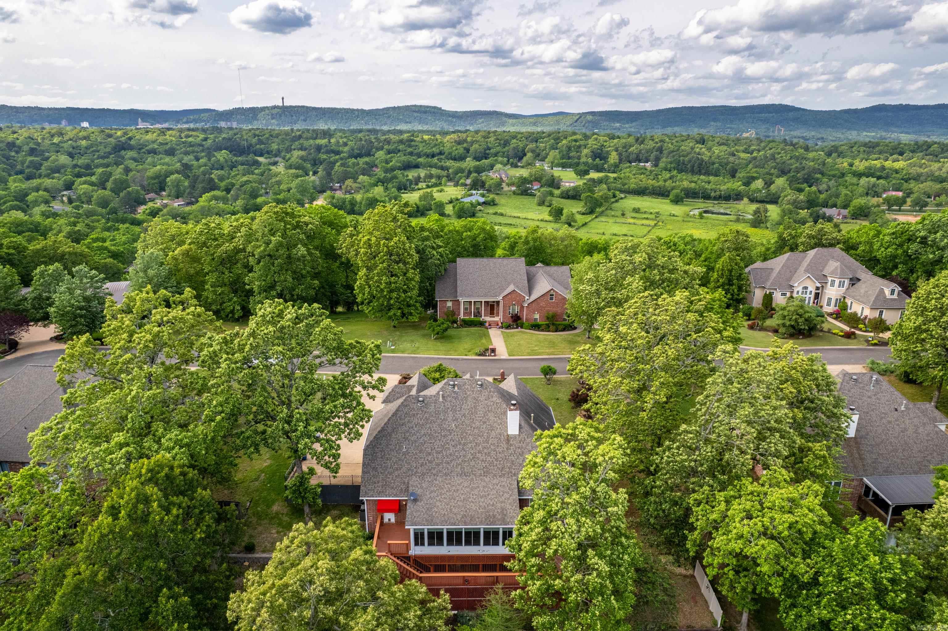 110  ROBERTSRIDGE  Hot Springs, AR