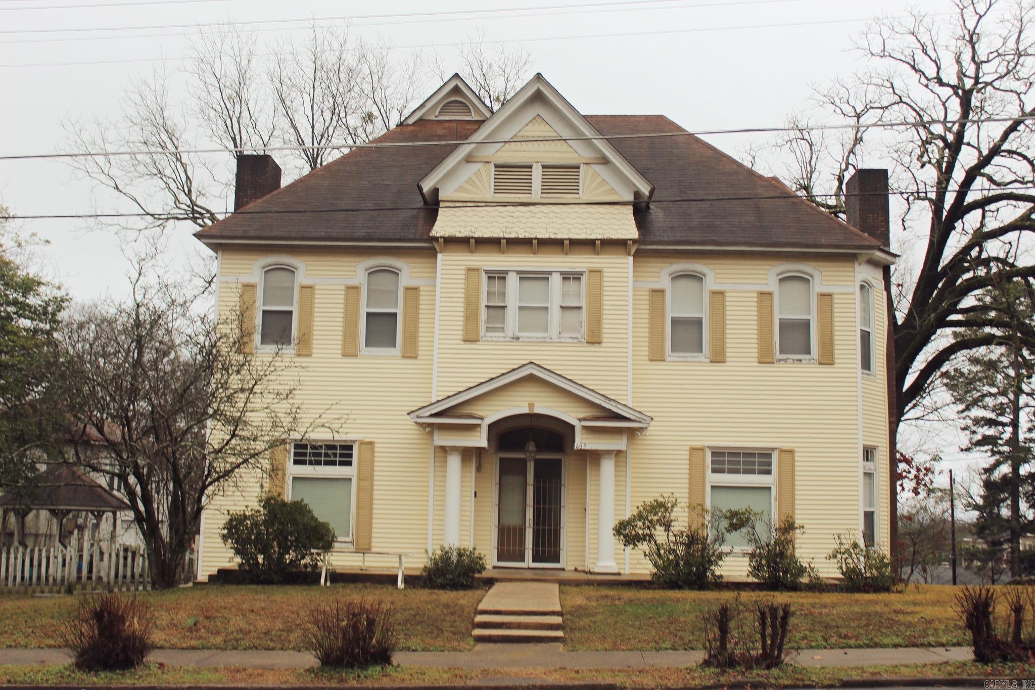 663  Prospect  Hot Springs National Park, AR