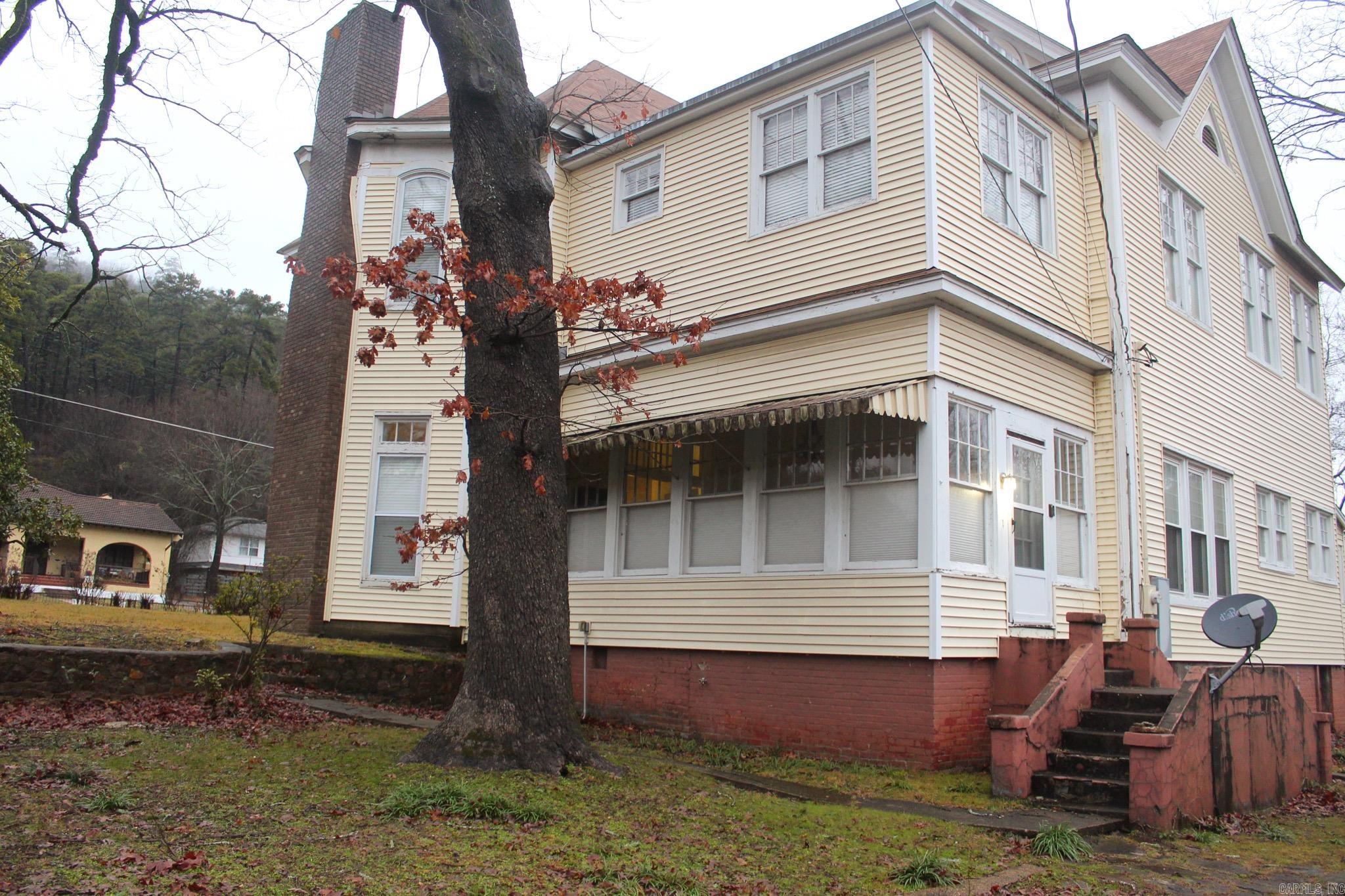663  Prospect  Hot Springs National Park, AR