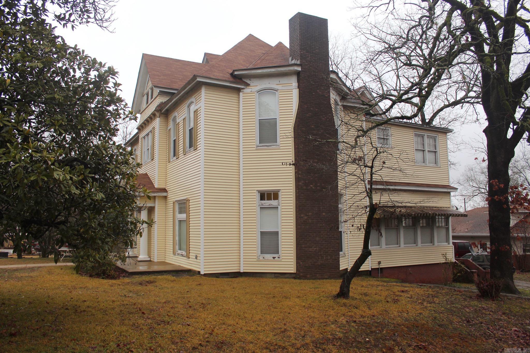 663  Prospect  Hot Springs National Park, AR