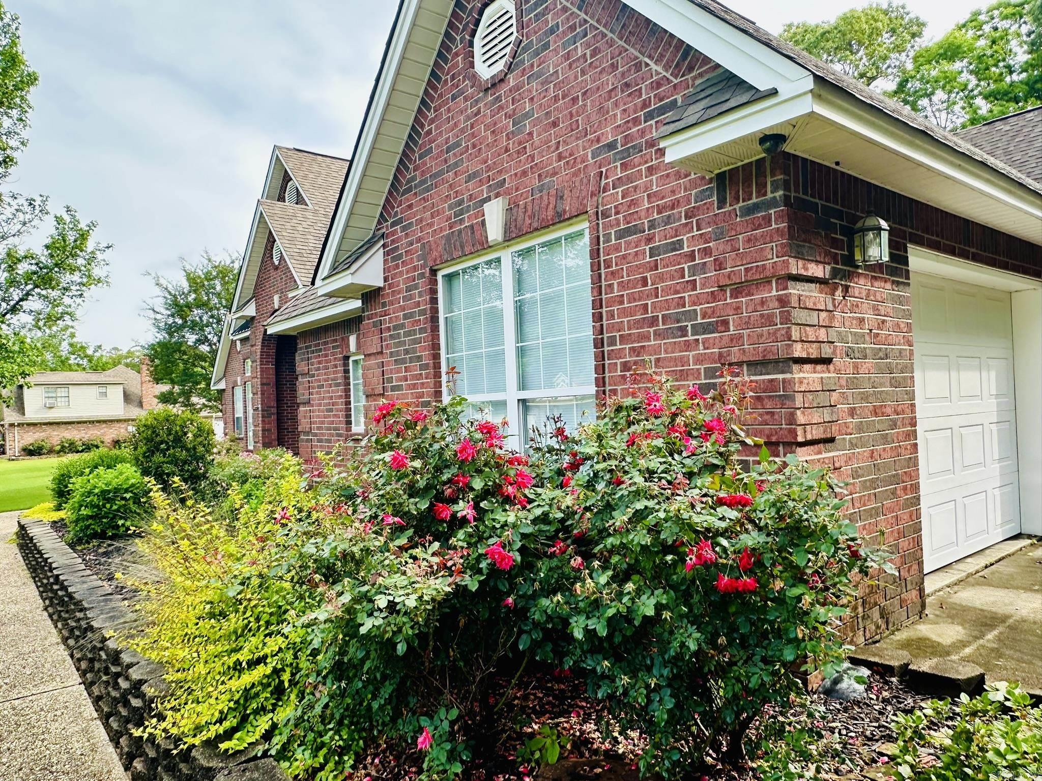 106  Woodberry Court  Crossett, AR