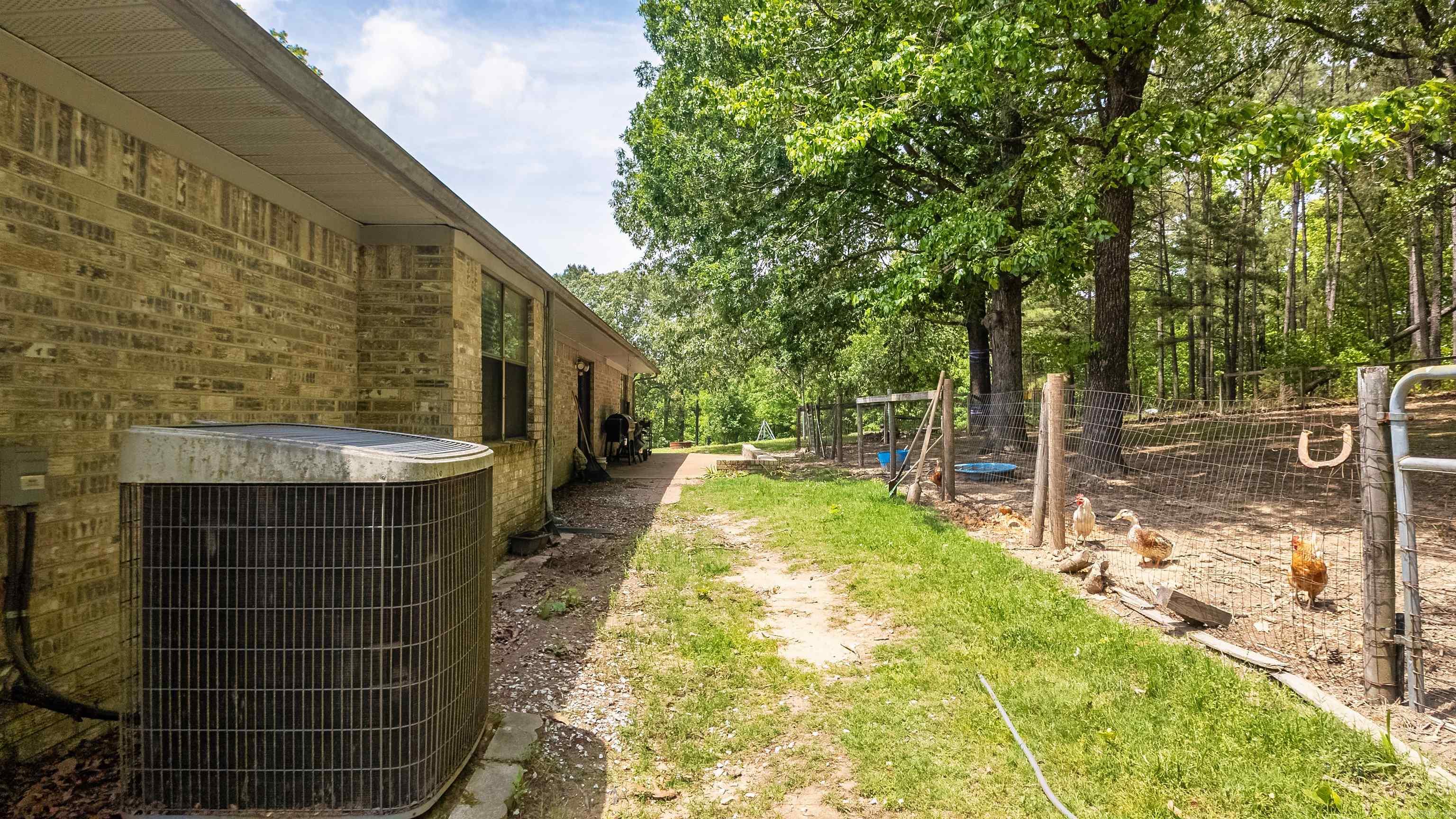 350  Maple Springs  Rosie, AR