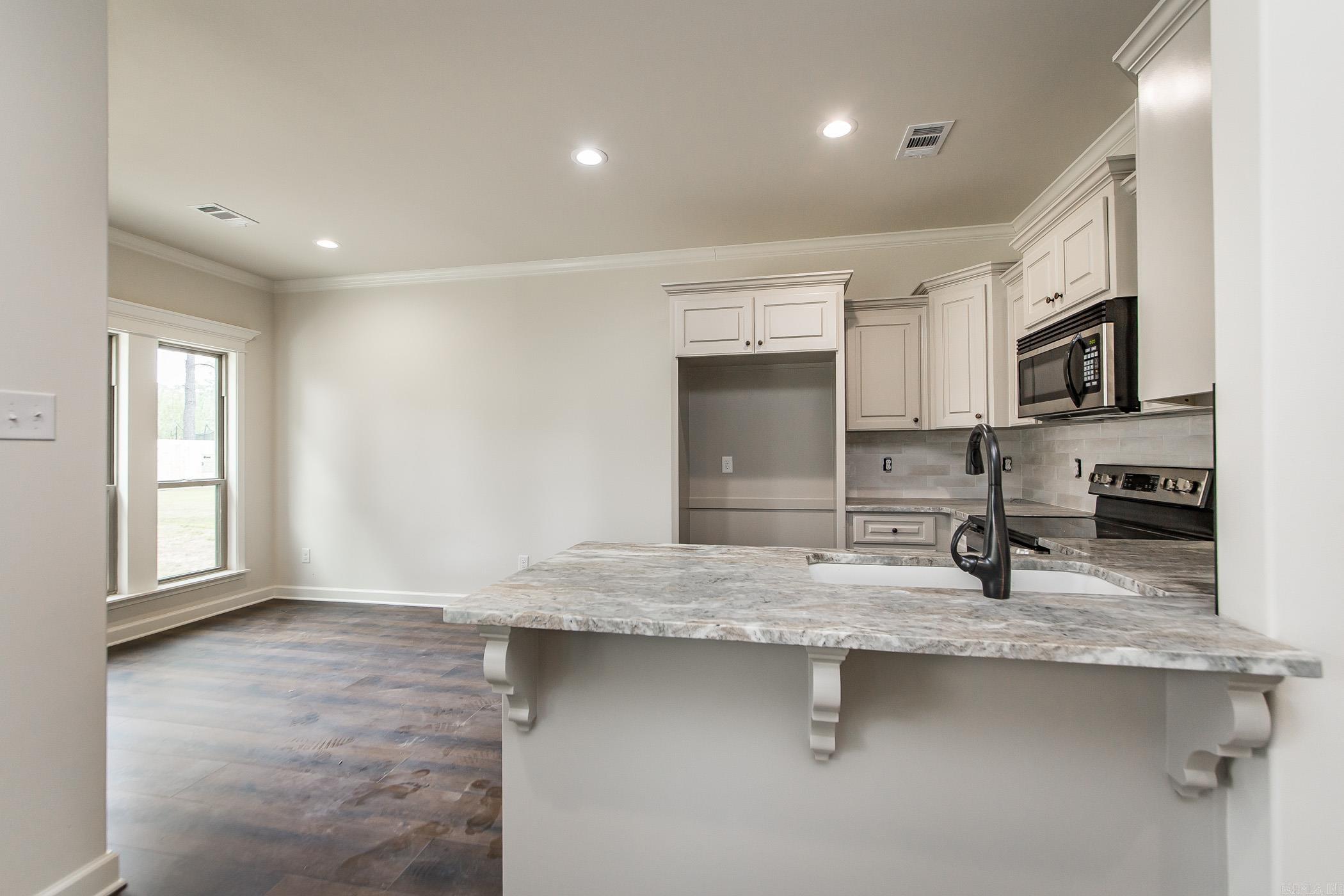 218 Heather Loop Beebe, AR 72012
