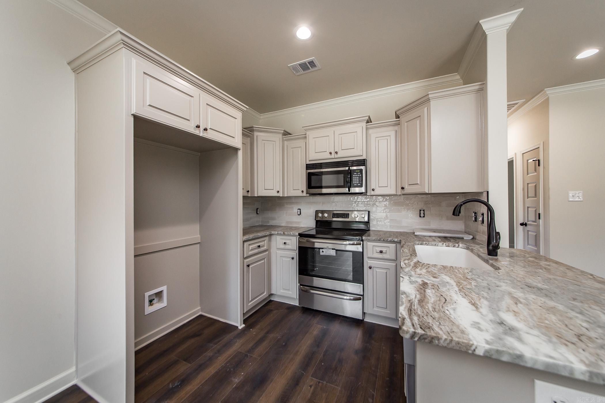 218 Heather Loop Beebe, AR 72012