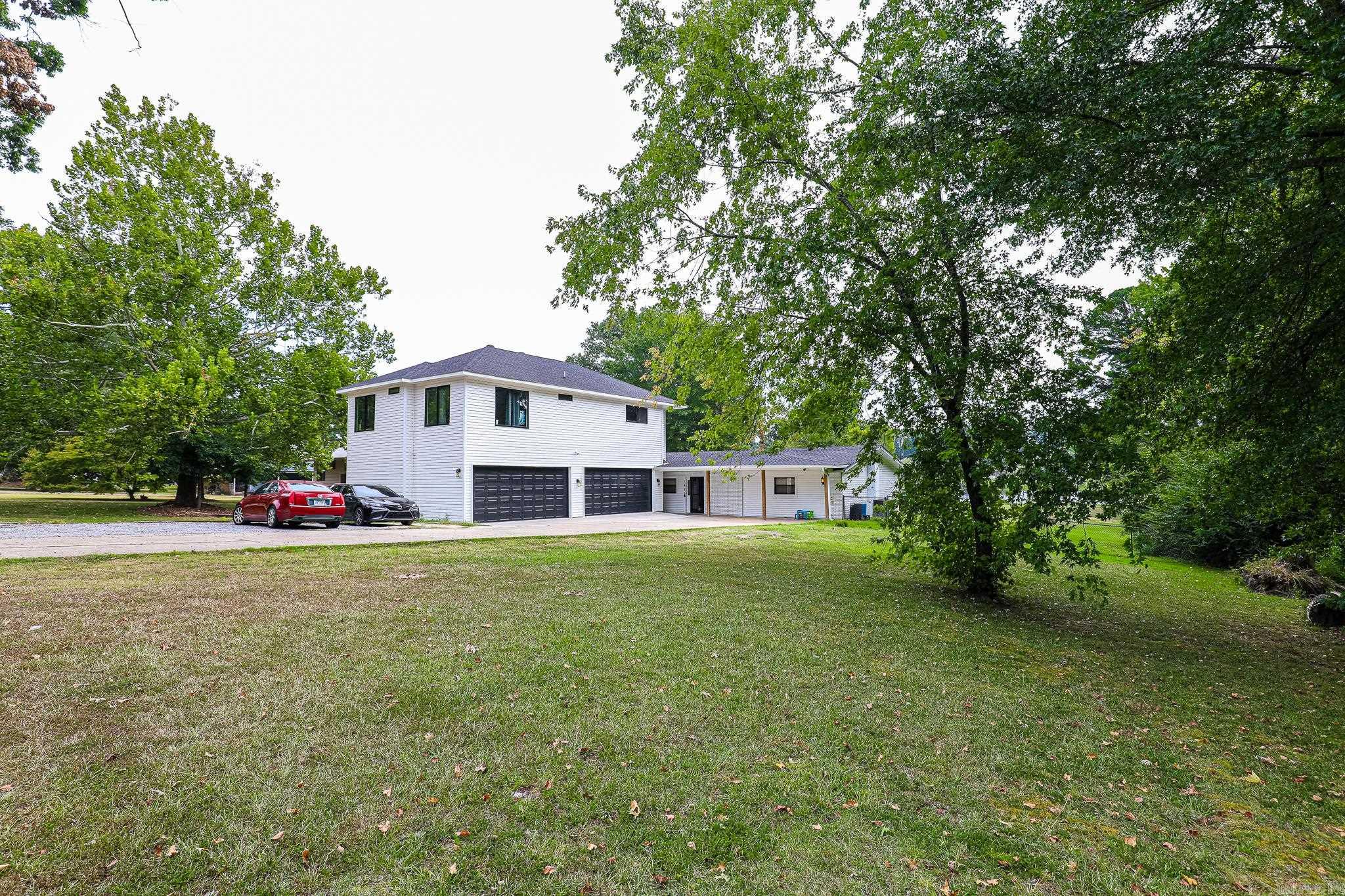 1925 W LAKEVIEW Benton, AR 72015