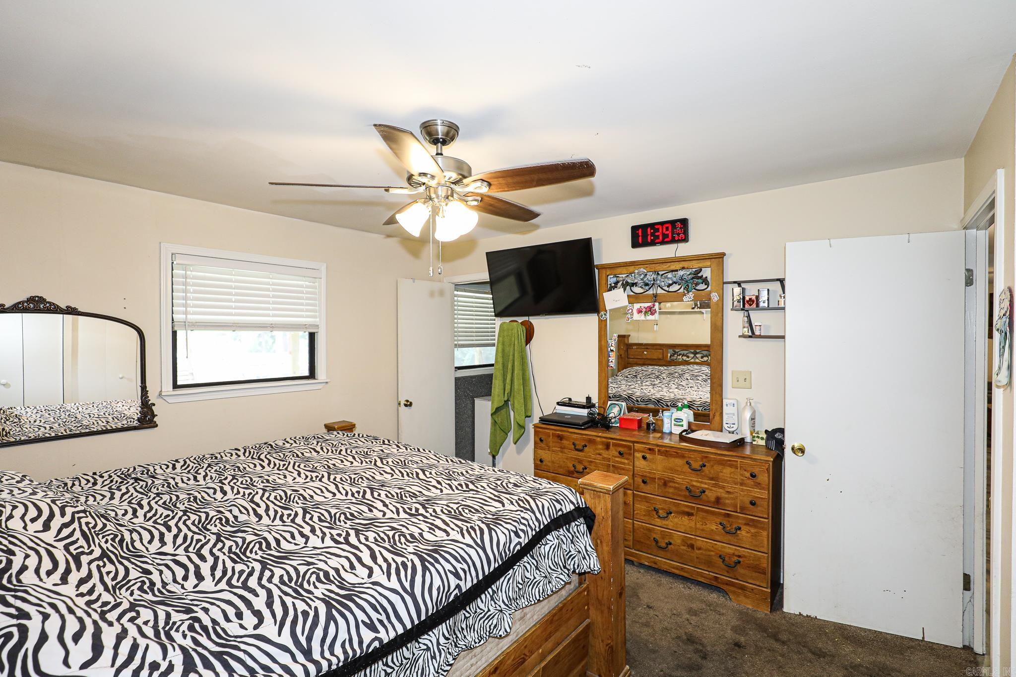1925 W LAKEVIEW Benton, AR 72015