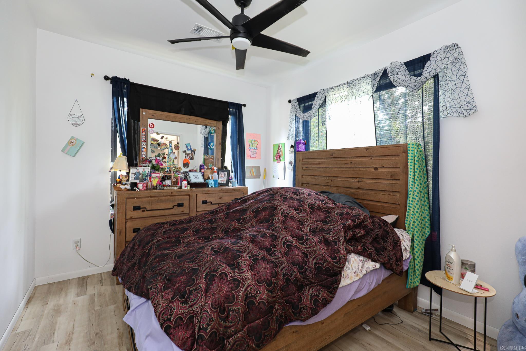 1925 W LAKEVIEW Benton, AR 72015