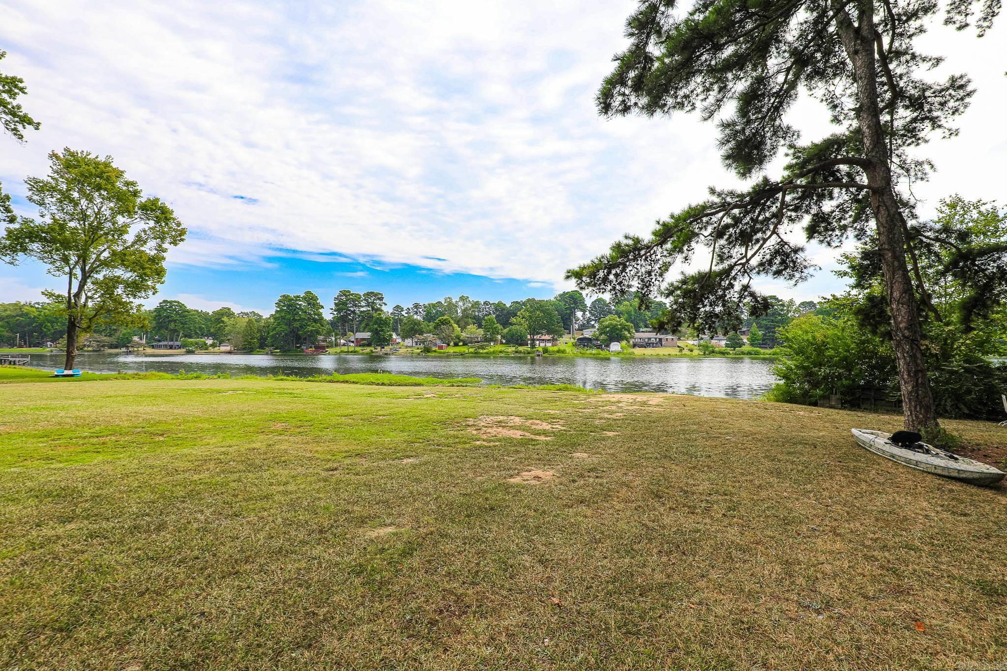 1925 W LAKEVIEW Benton, AR 72015