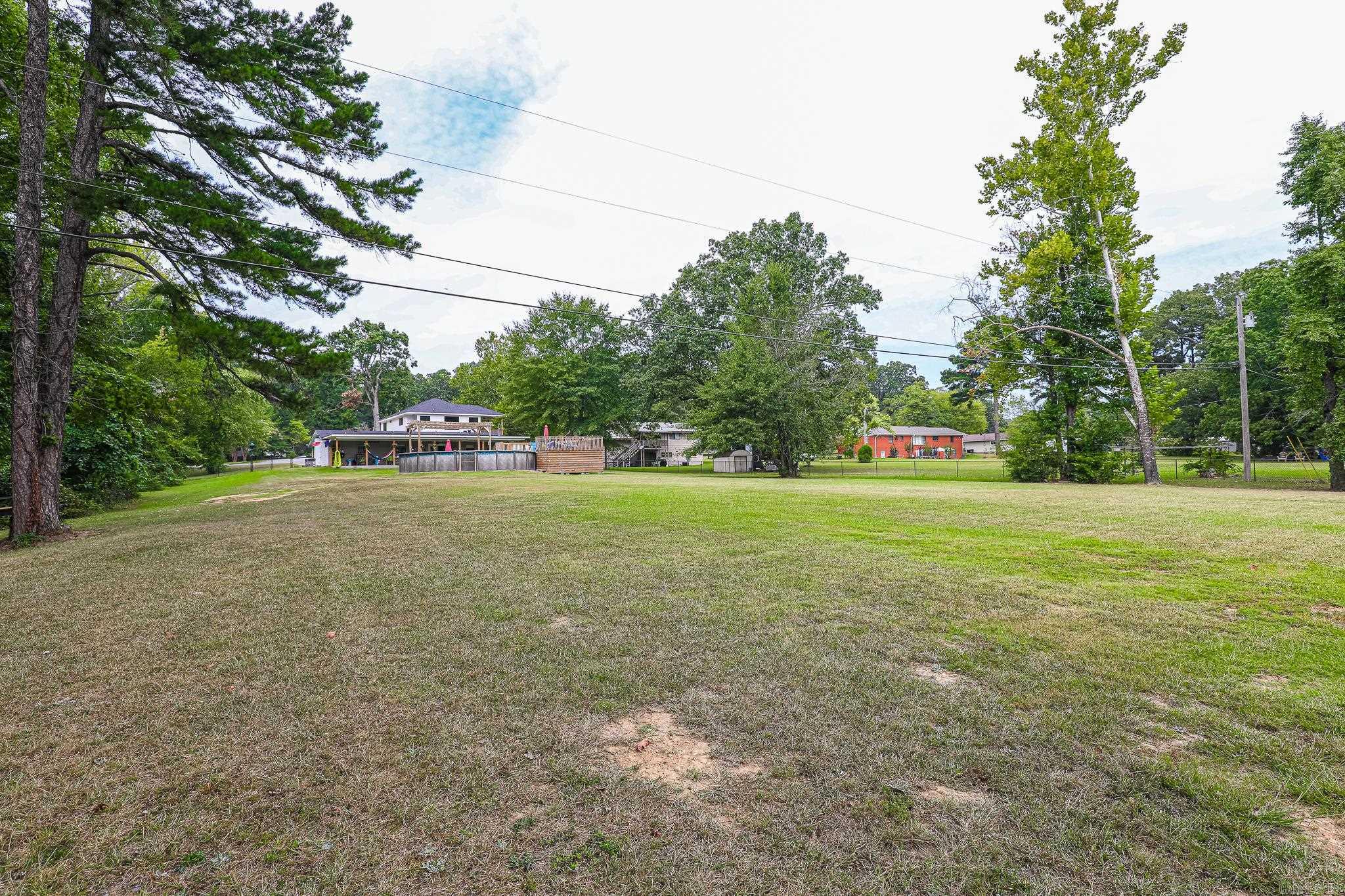 1925 W LAKEVIEW Benton, AR 72015