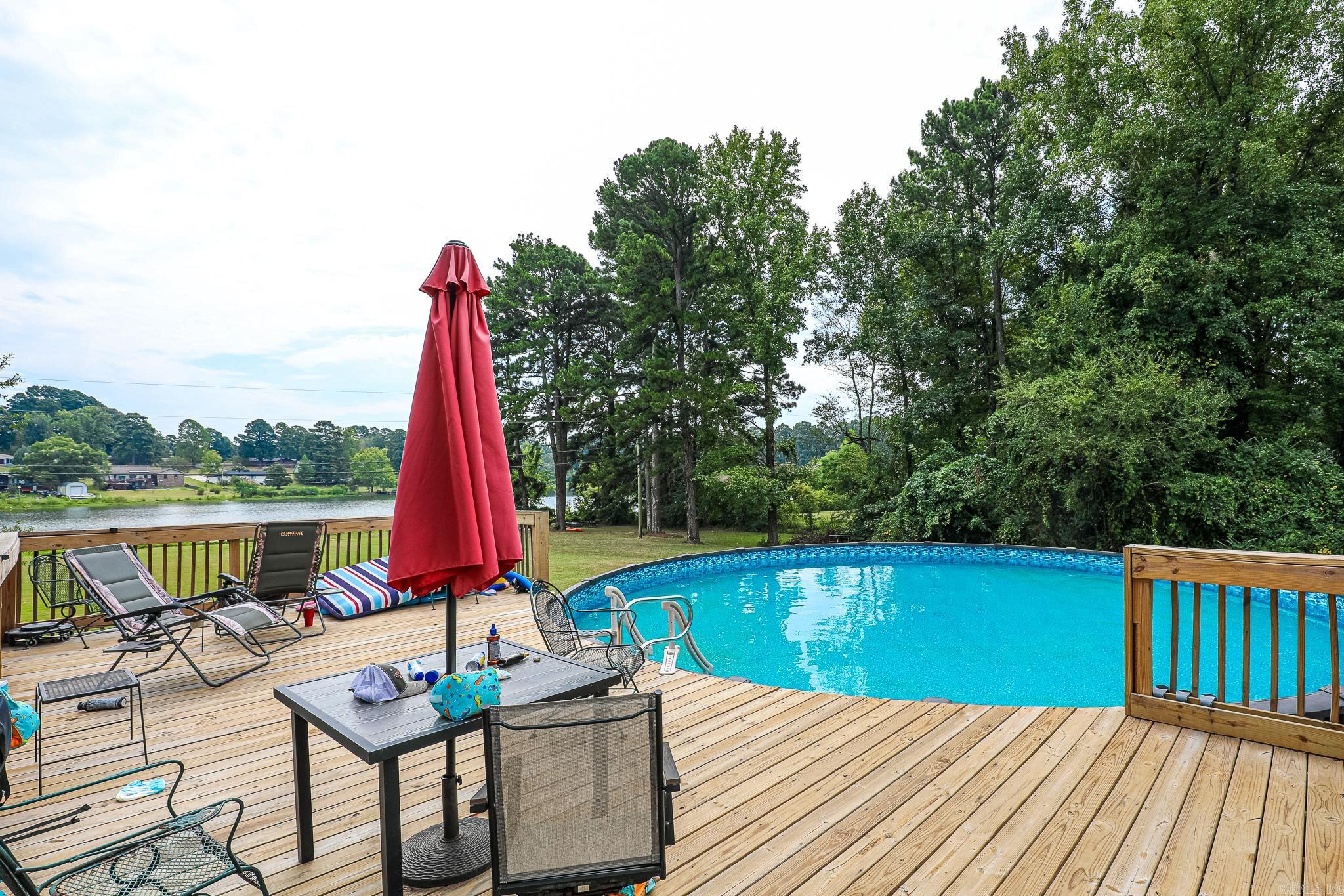 1925 W LAKEVIEW Benton, AR 72015