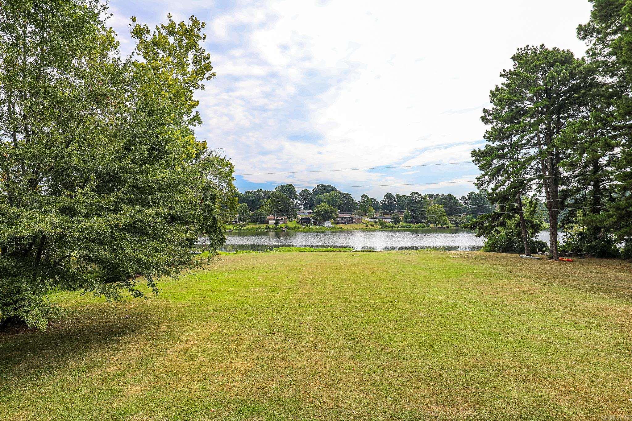 1925 W LAKEVIEW Benton, AR 72015