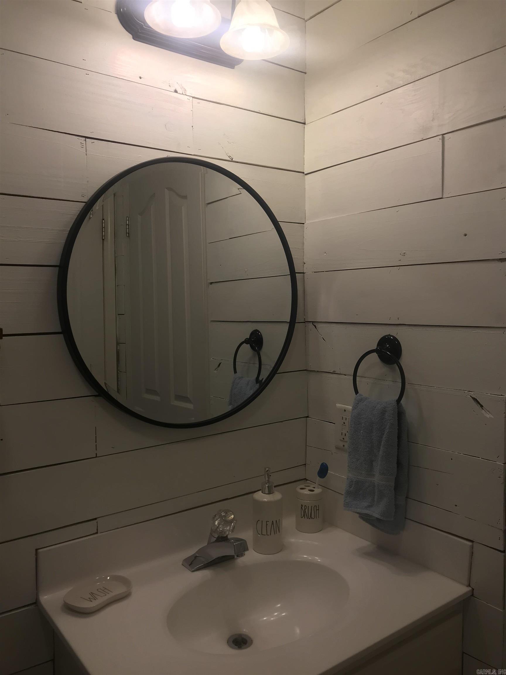 101 Craig Circle Romance, AR 72136