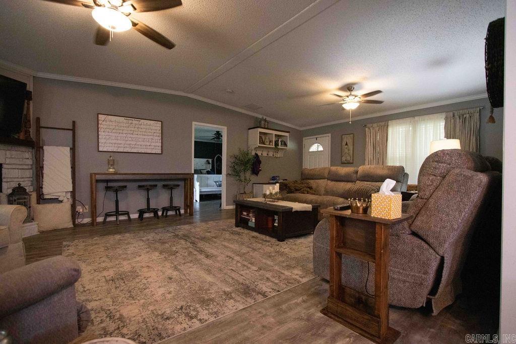 101  Craig  Romance, AR