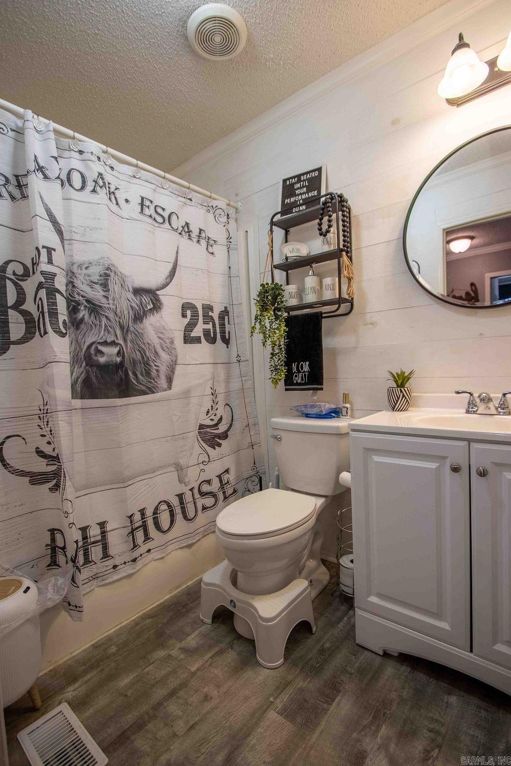 101  Craig  Romance, AR