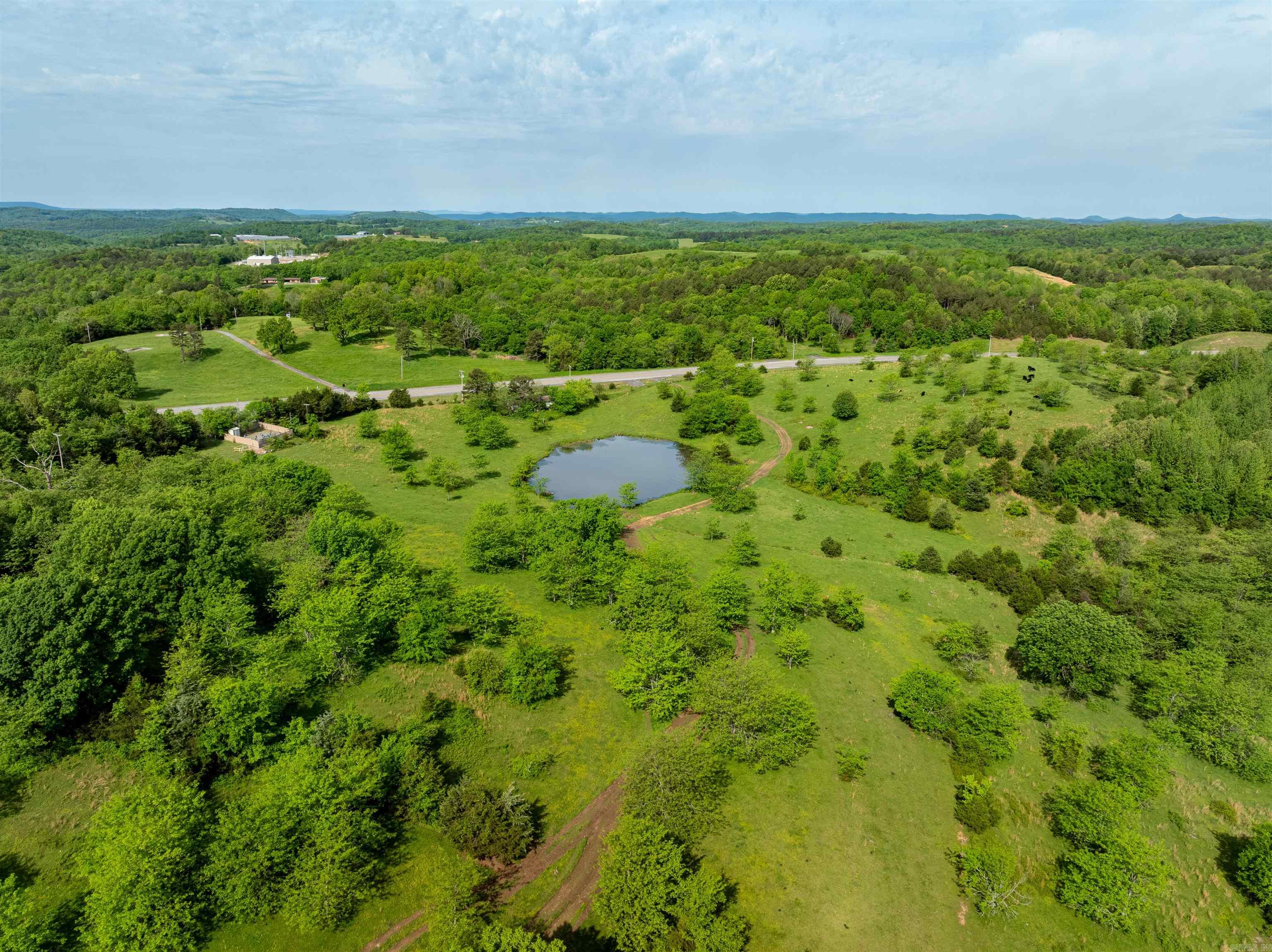 3009 N Main  Mount Pleasant, AR