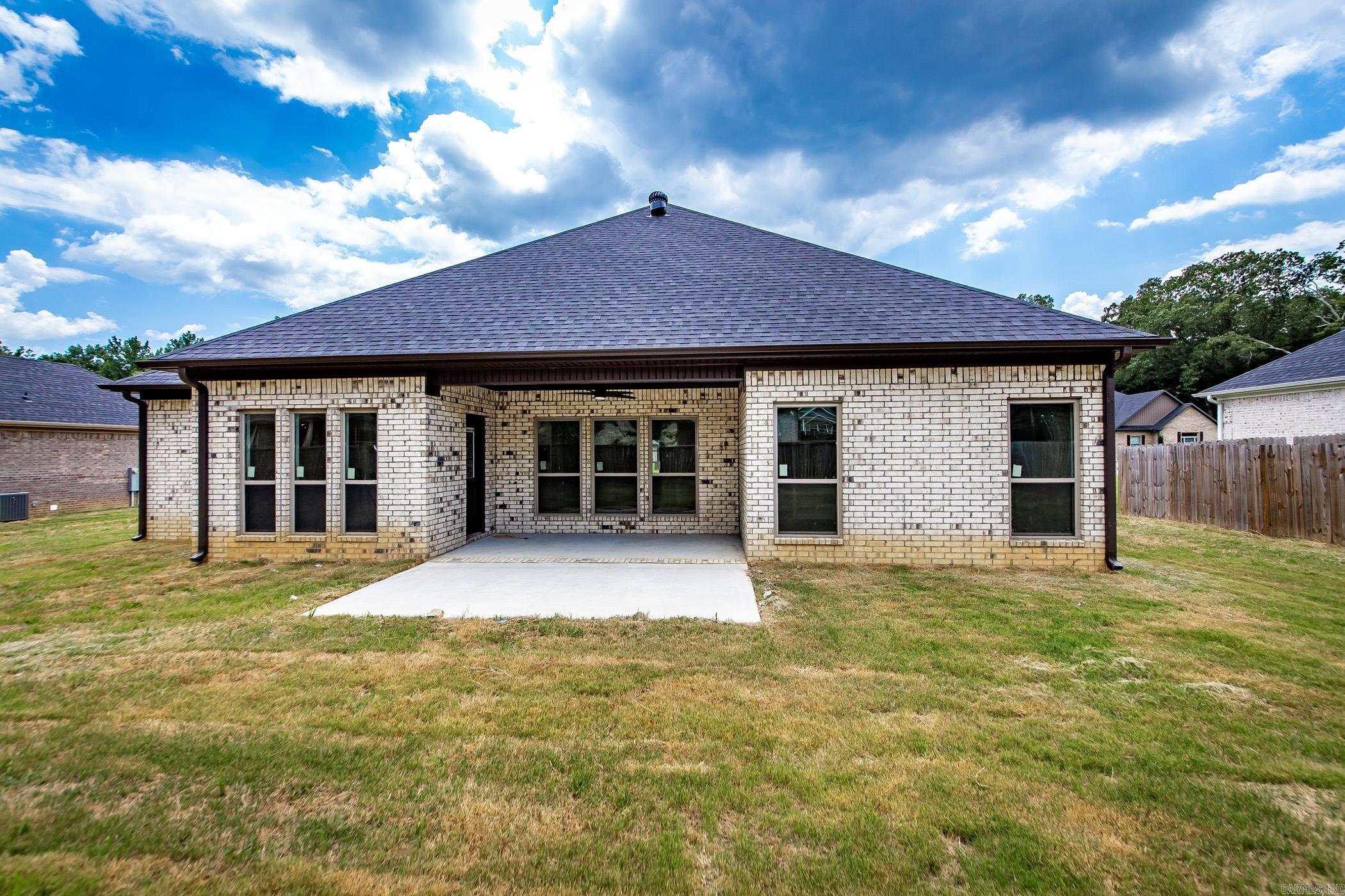 220 Heather Loop Beebe, AR 72012