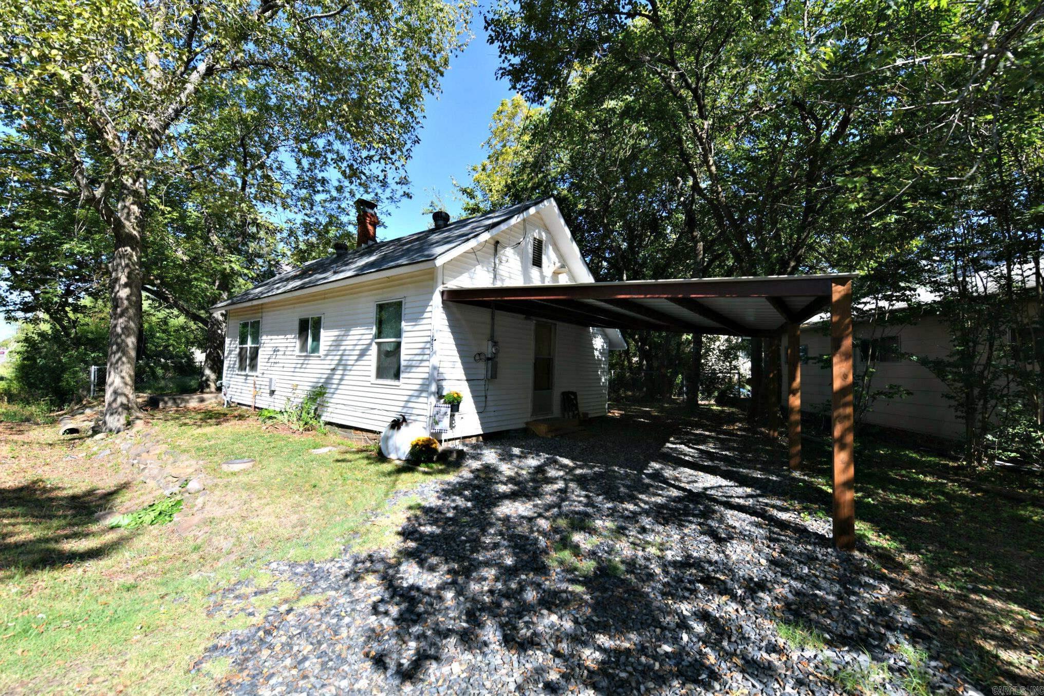 1123  Reeves Avenue  Mena, AR