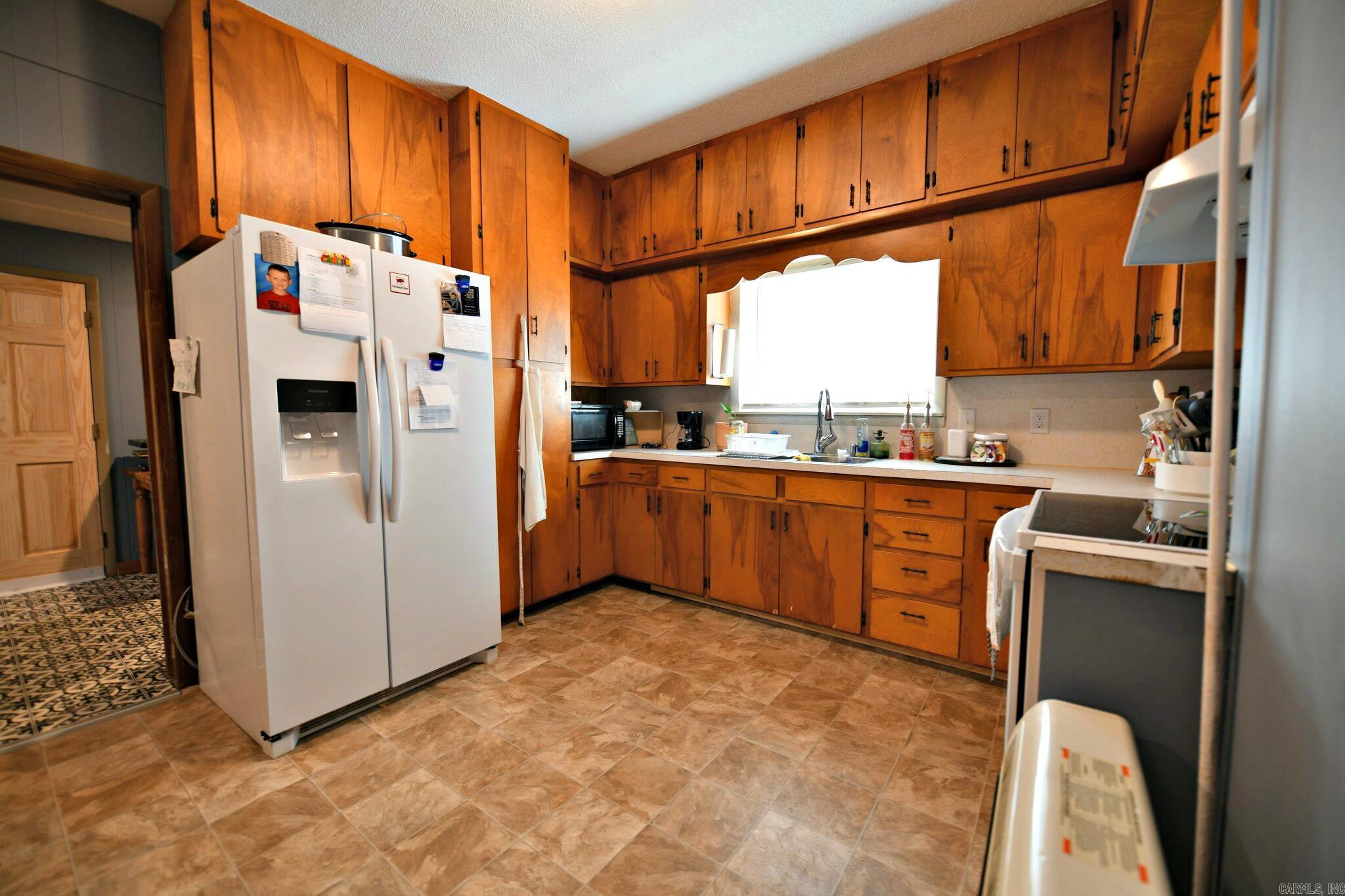 1123  Reeves Avenue  Mena, AR